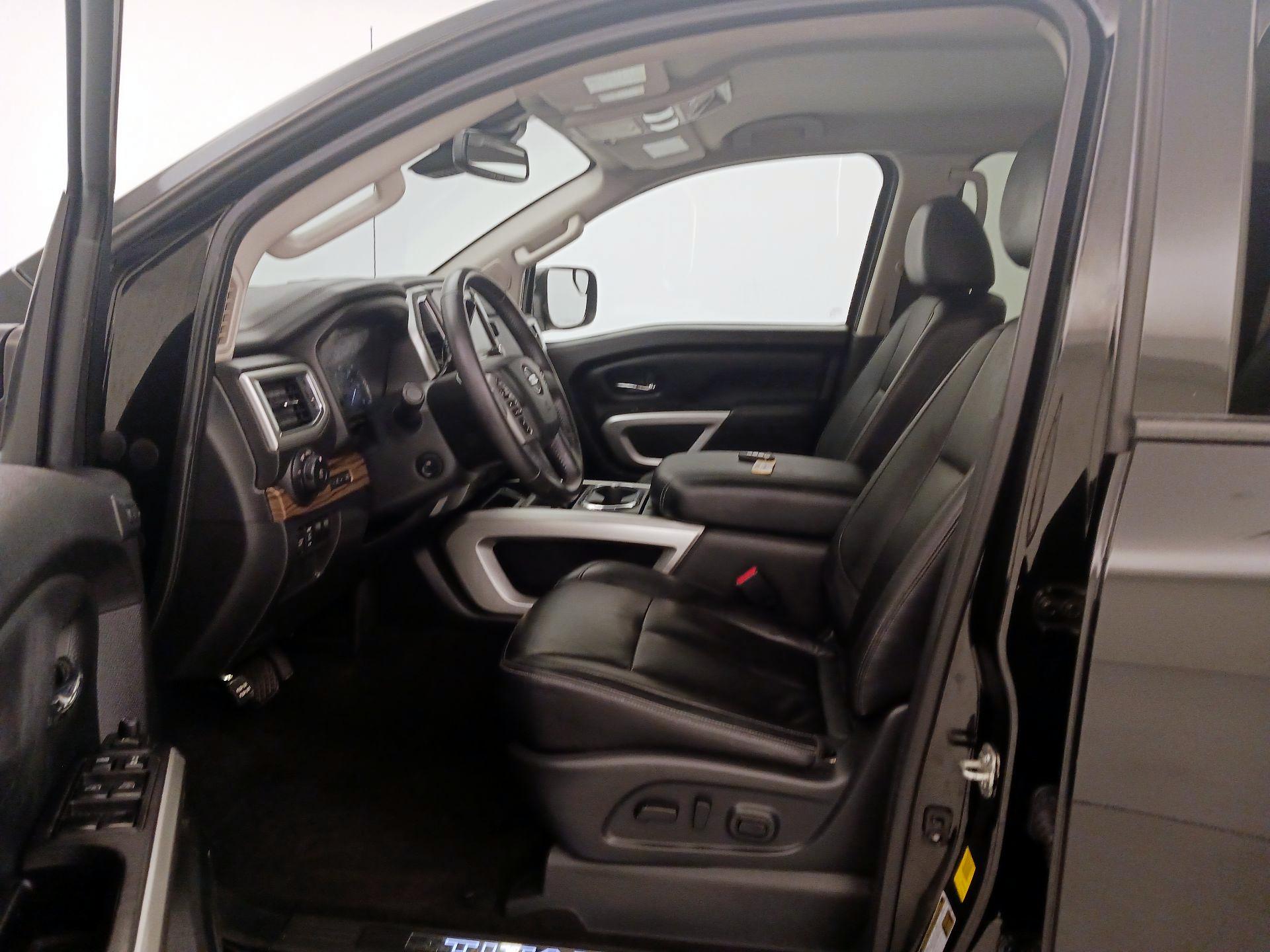 Thumbnail: 2021 Nissan Titan - 11