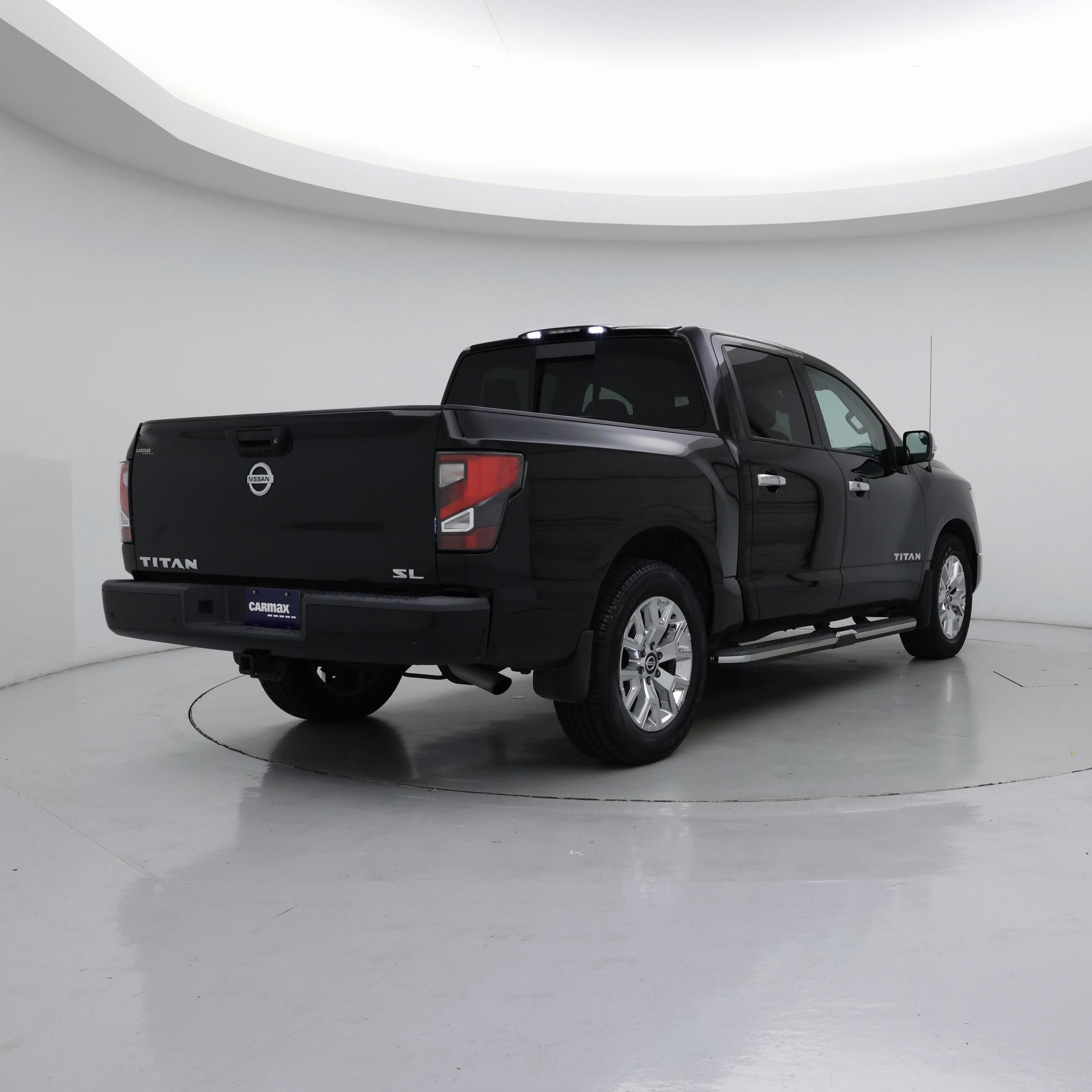 Thumbnail: 2021 Nissan Titan - 8