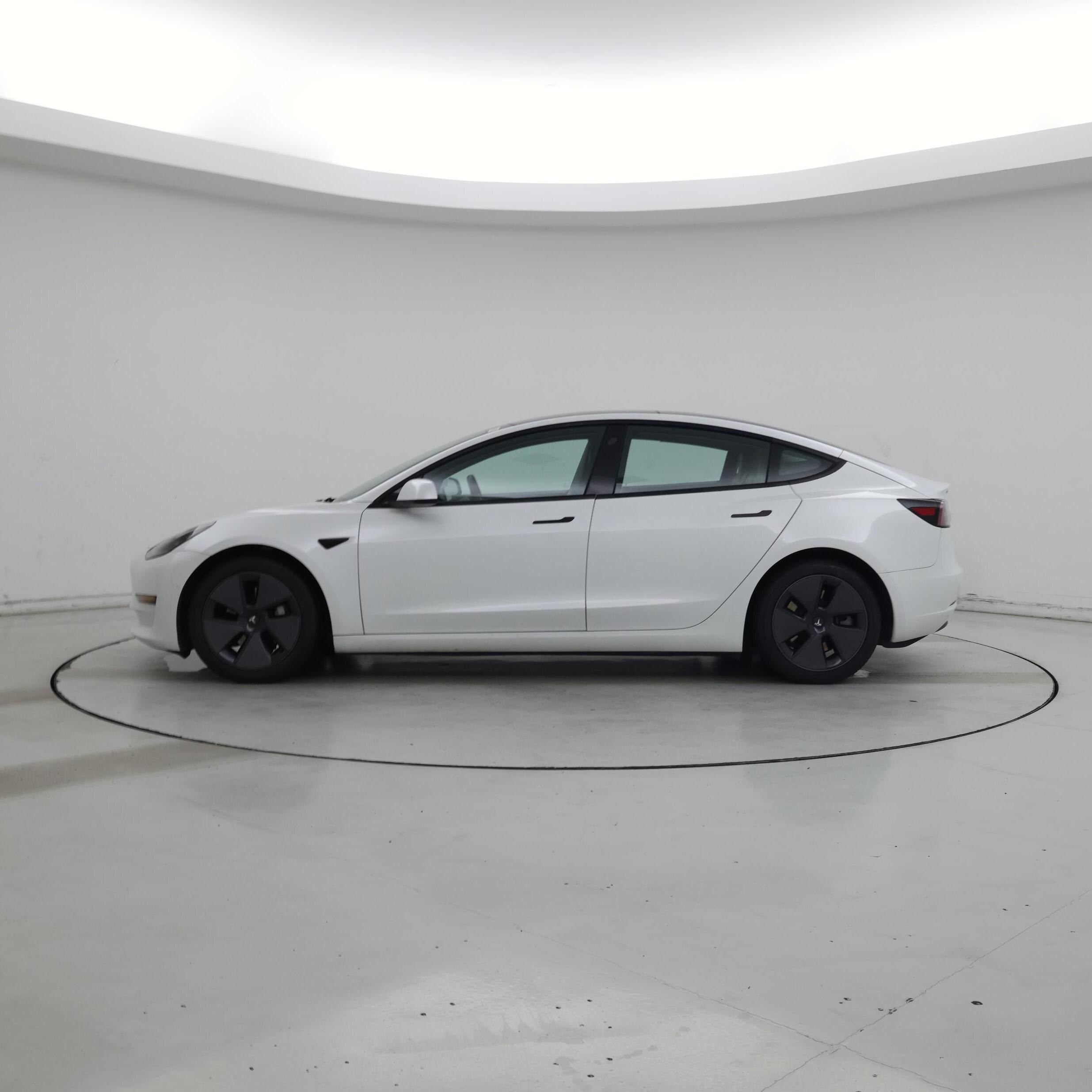 Thumbnail: 2021 Tesla Model 3 - 3