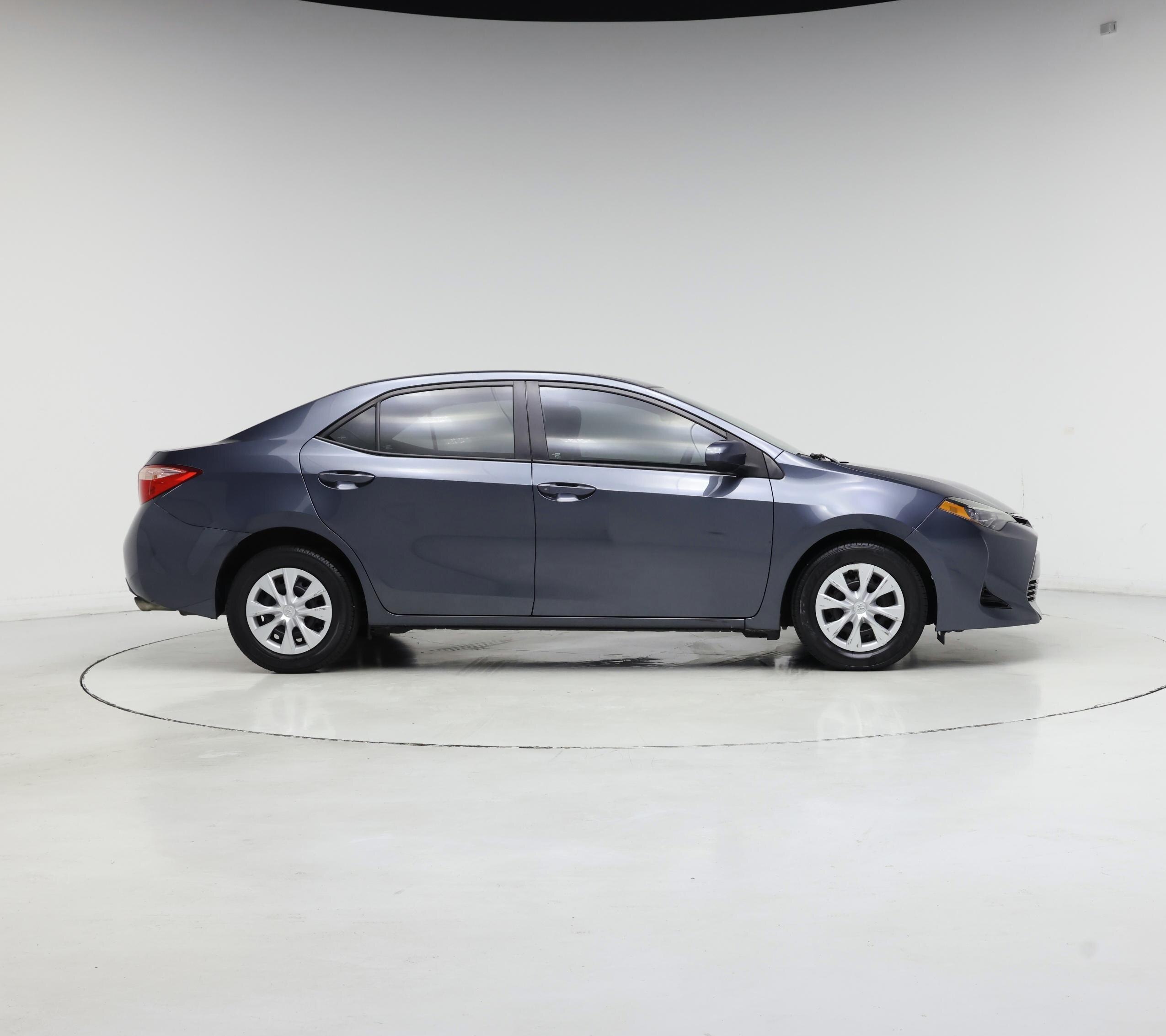 Thumbnail: 2018 Toyota Corolla - 7