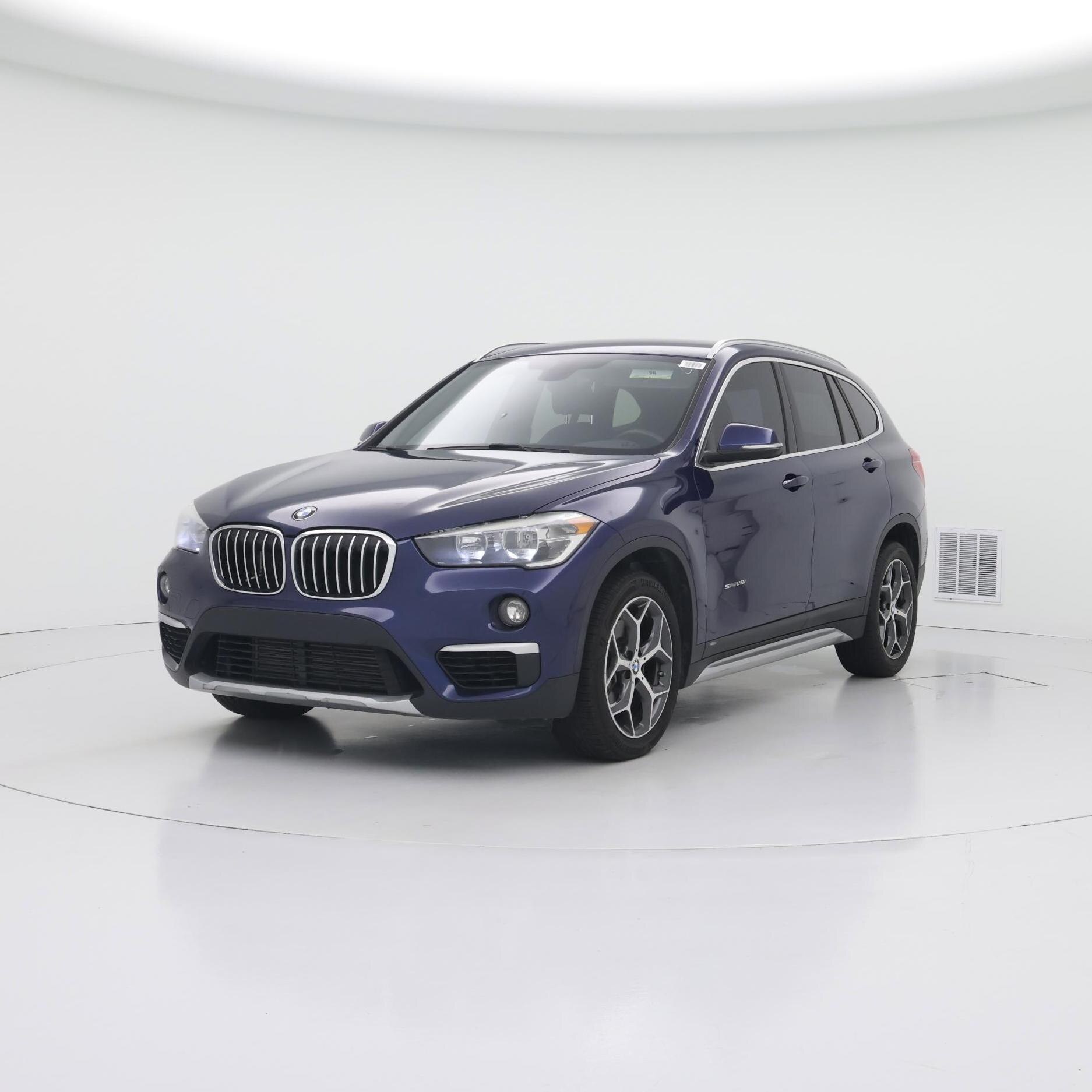 Thumbnail: 2018 BMW X1 - 4