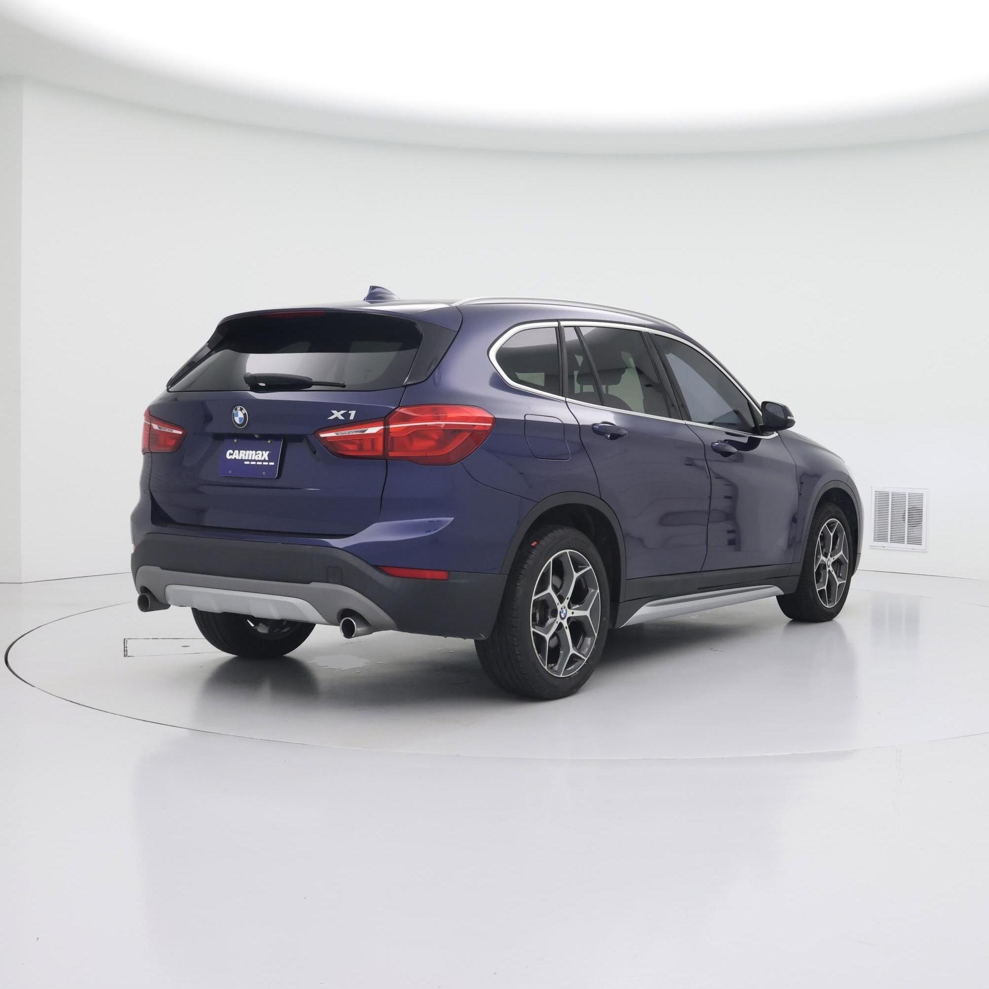Thumbnail: 2018 BMW X1 - 8