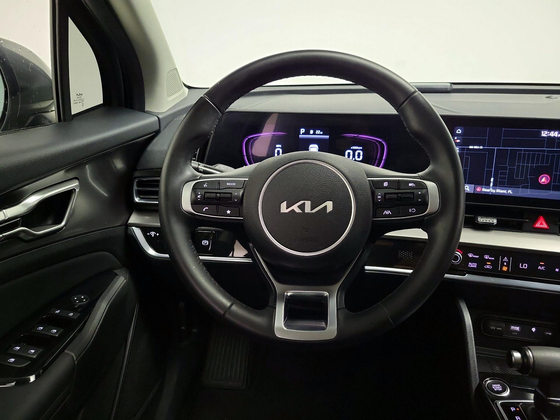 Thumbnail: 2023 Kia Sportage - 10