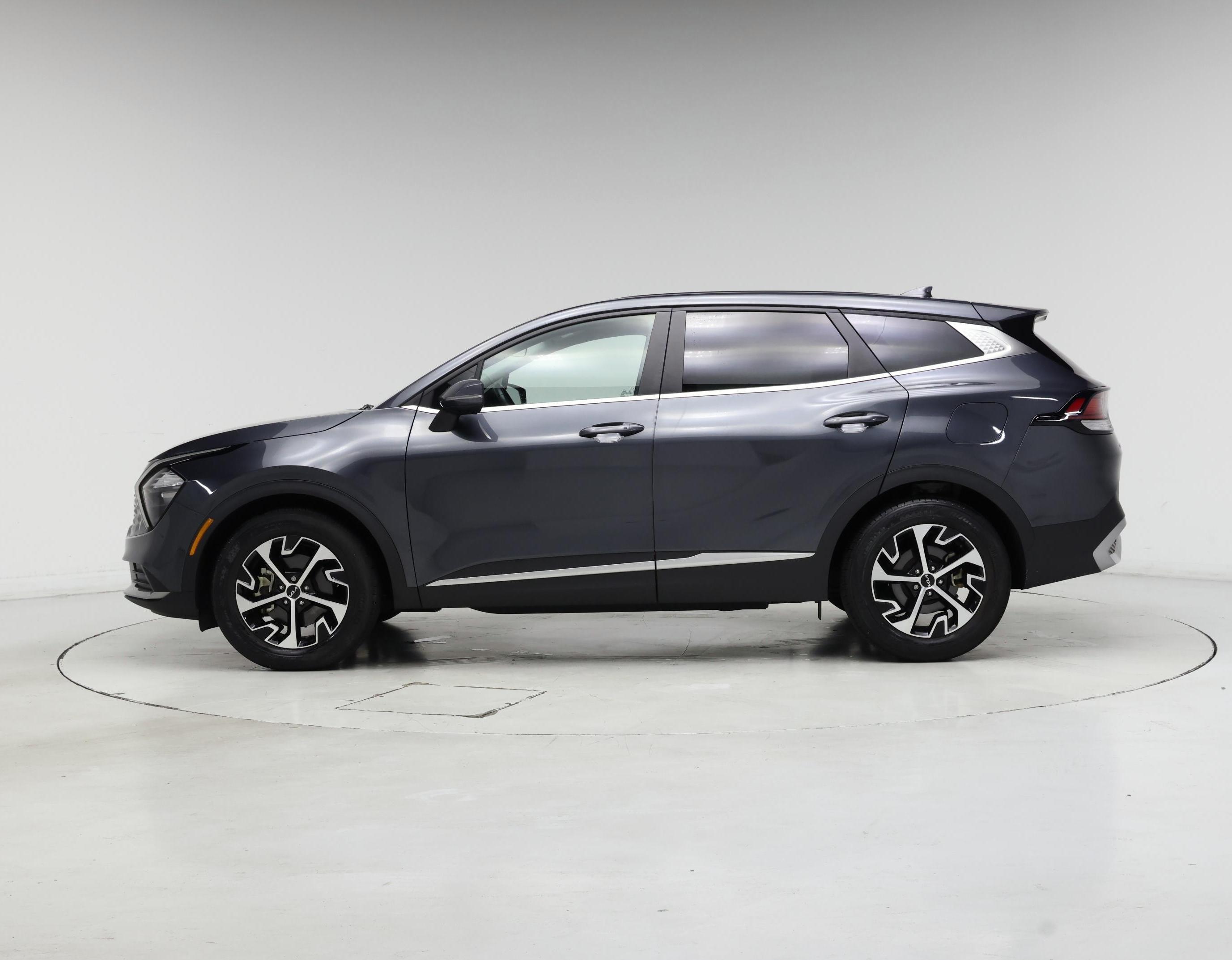 Thumbnail: 2023 Kia Sportage - 3