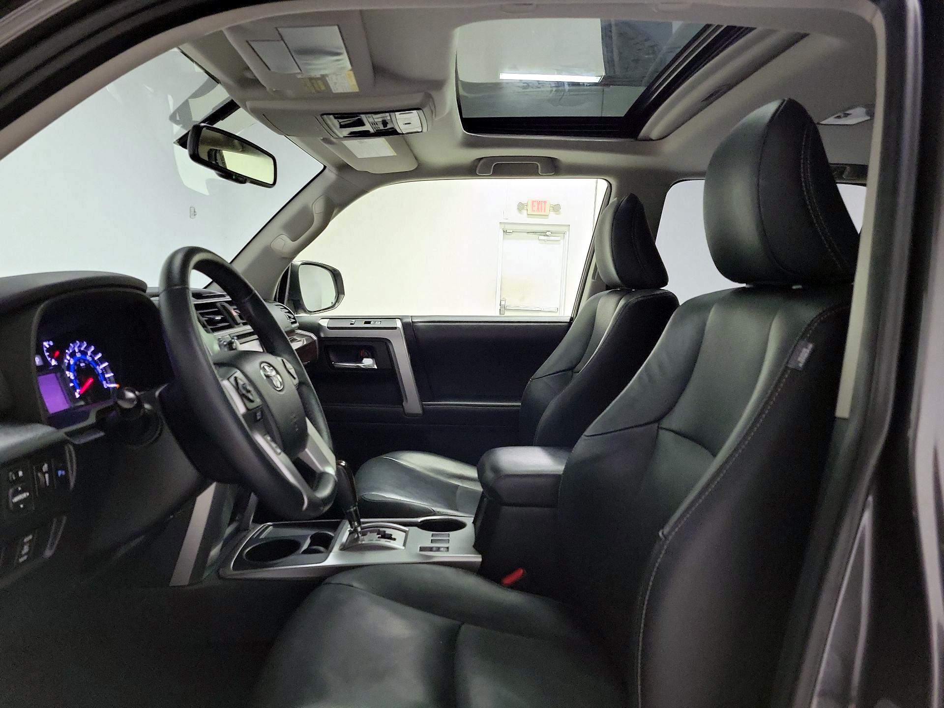 Thumbnail: 2019 Toyota 4Runner - 20