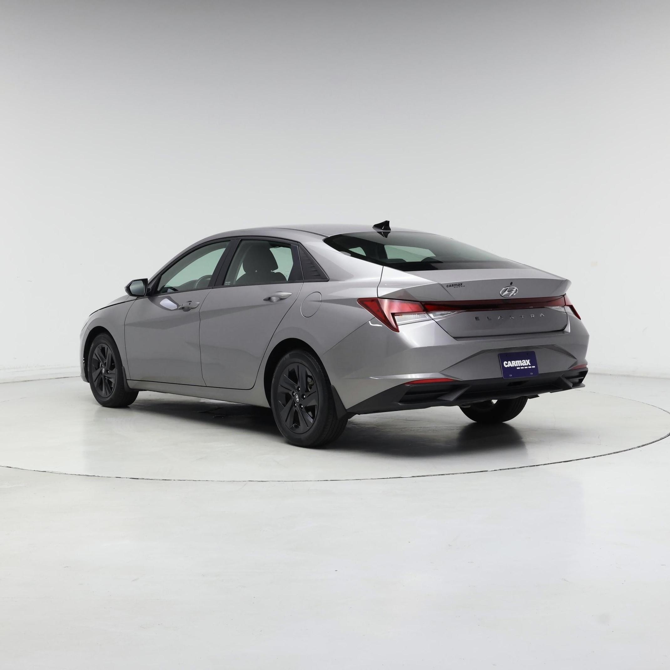 Thumbnail: 2022 Hyundai Elantra - 2