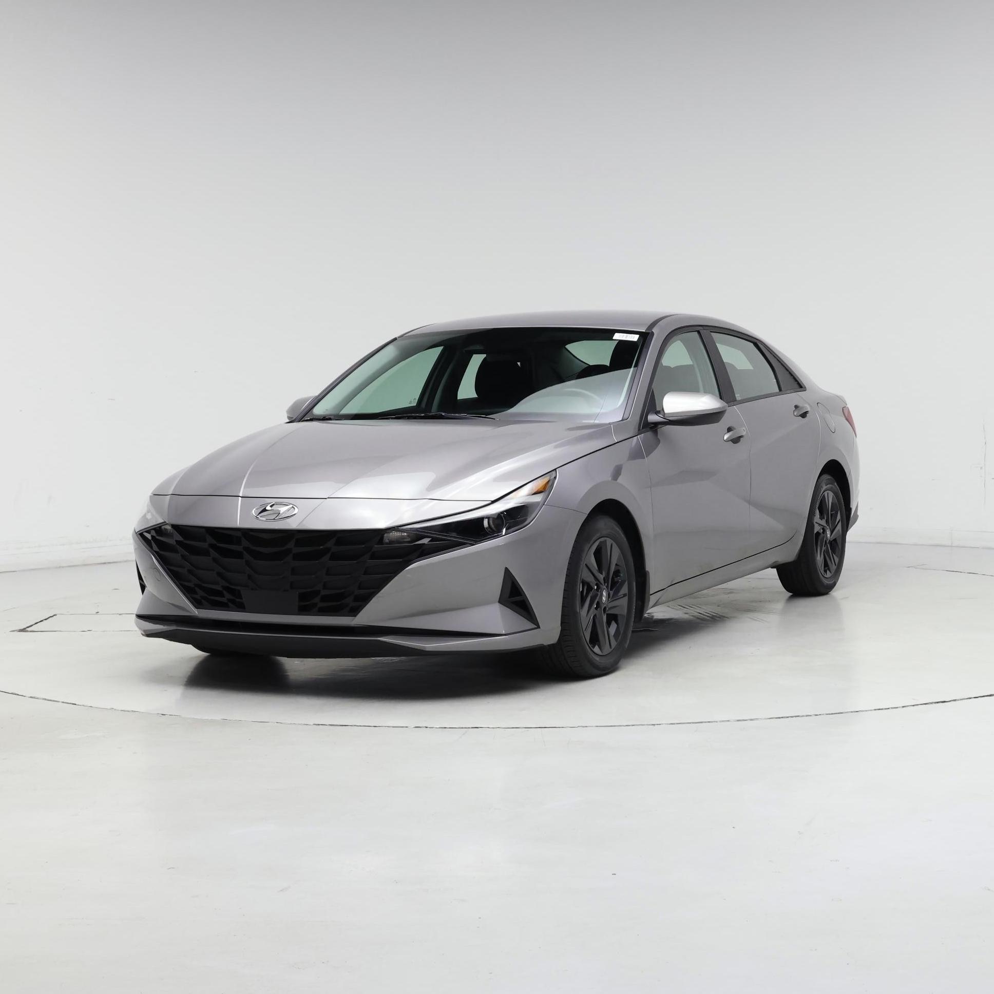 Thumbnail: 2022 Hyundai Elantra - 4
