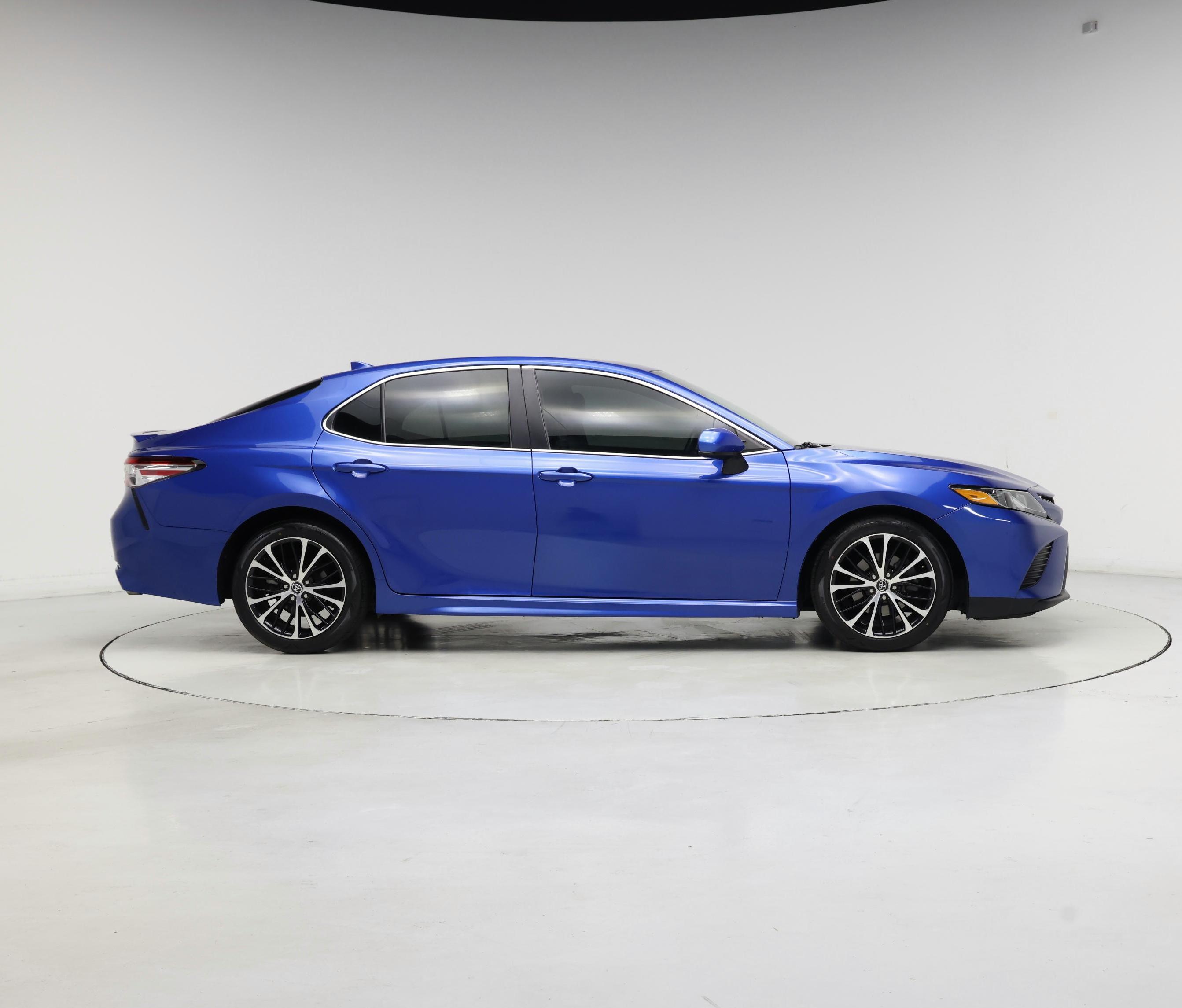 Thumbnail: 2020 Toyota Camry - 7