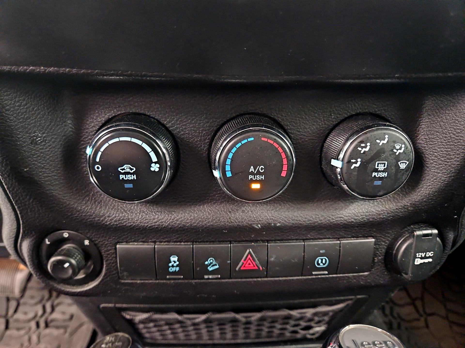 Thumbnail: 2018 Jeep Wrangler - 15