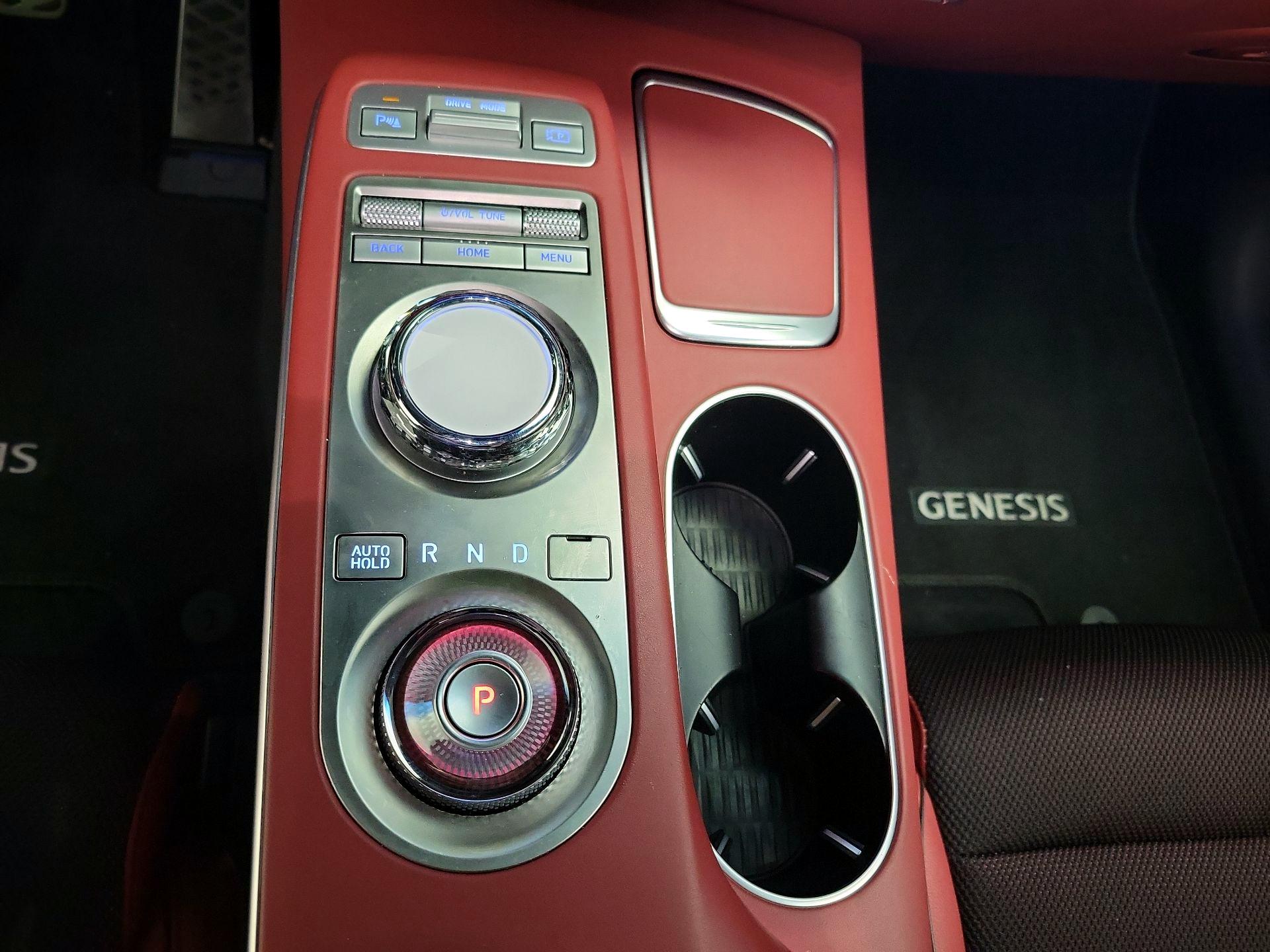 Thumbnail: 2023 Genesis GV70 - 18