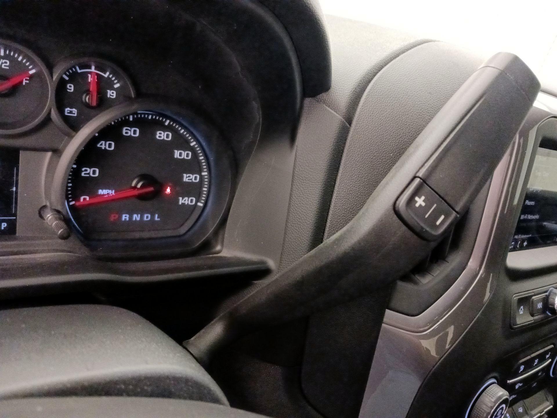 Thumbnail: 2023 Chevrolet Silverado 1500 - 17