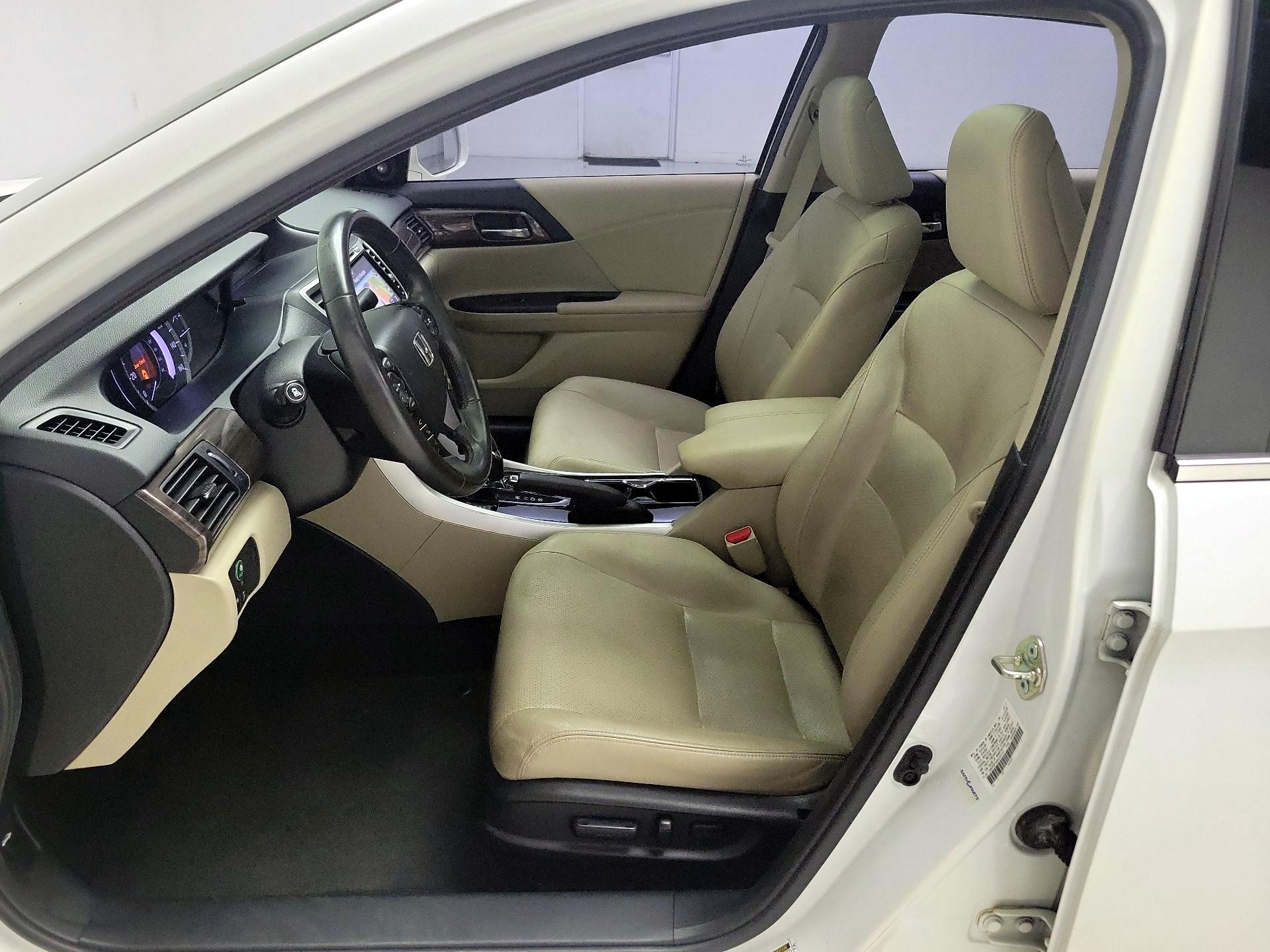 Thumbnail: 2017 Honda Accord - 11