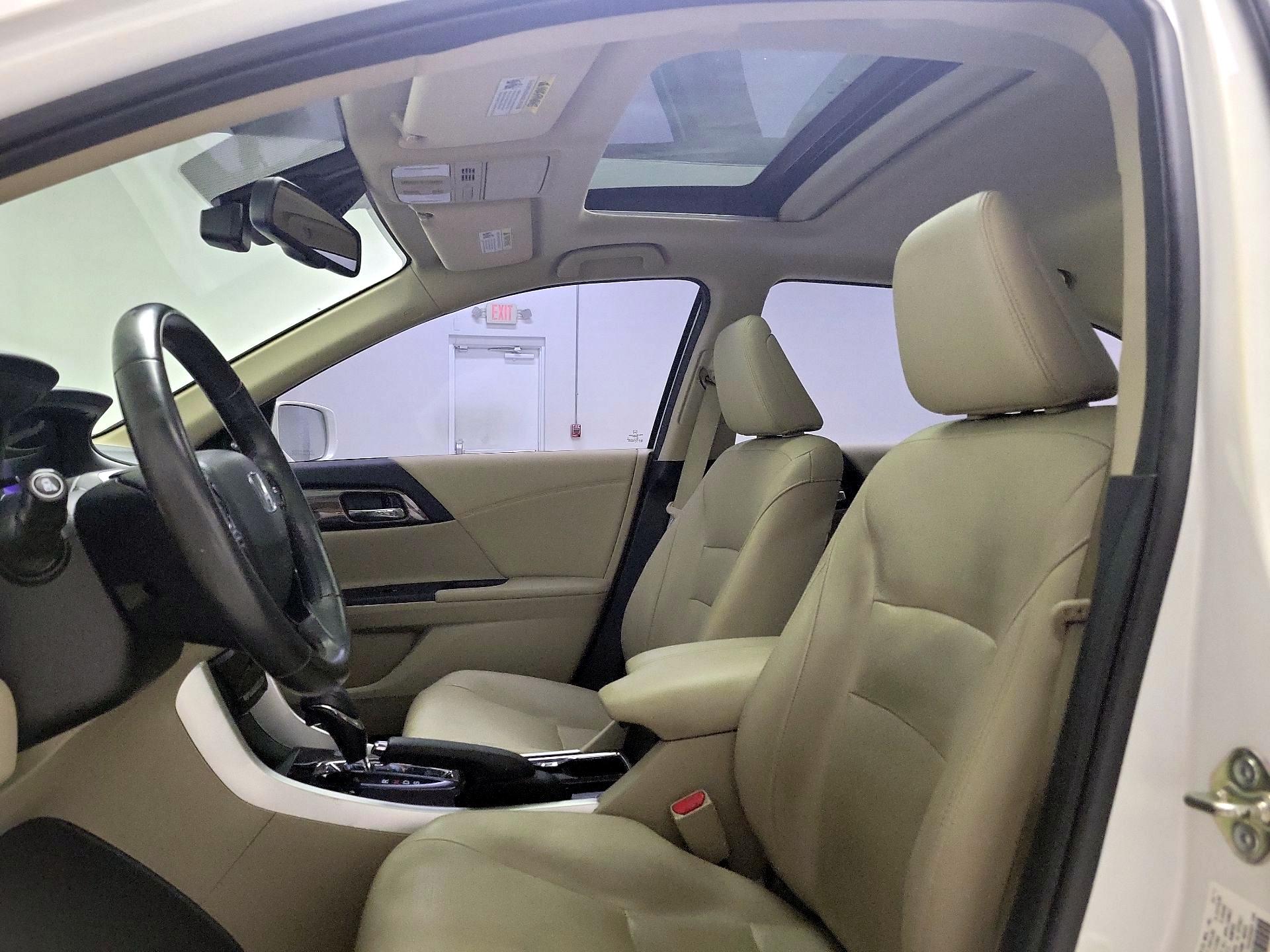 Thumbnail: 2017 Honda Accord - 20