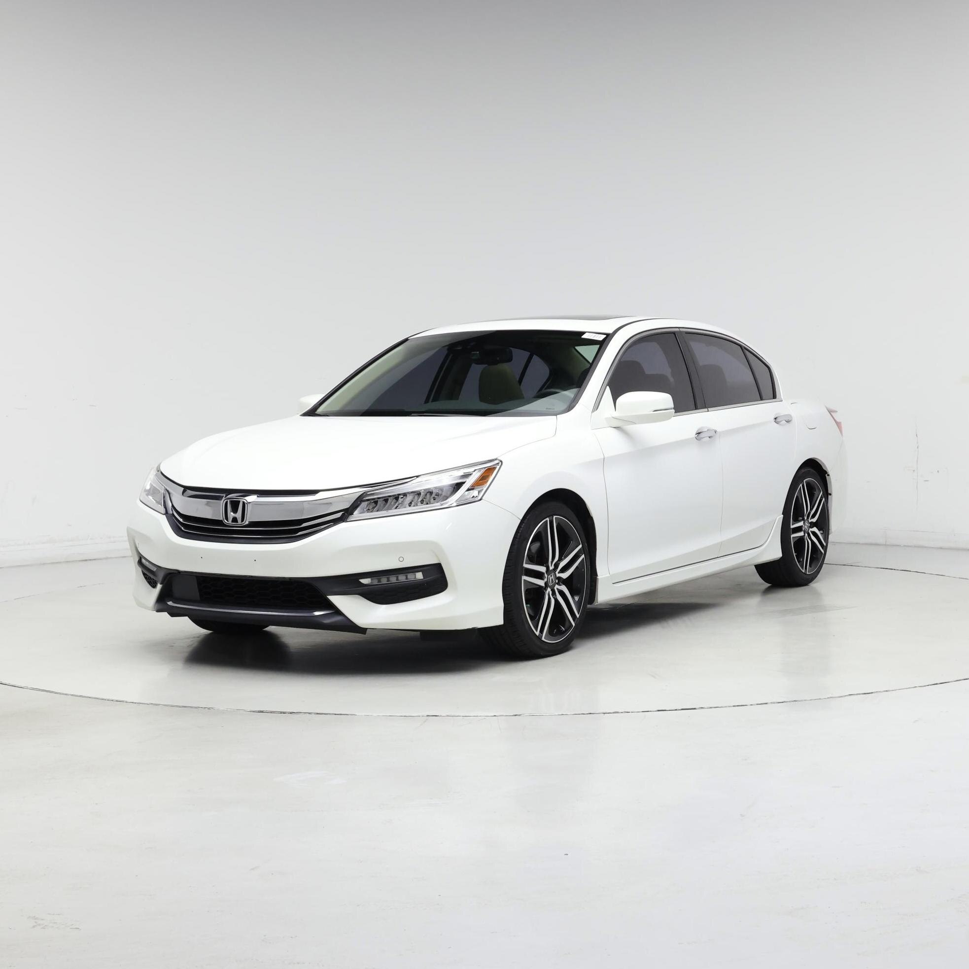 Thumbnail: 2017 Honda Accord - 4