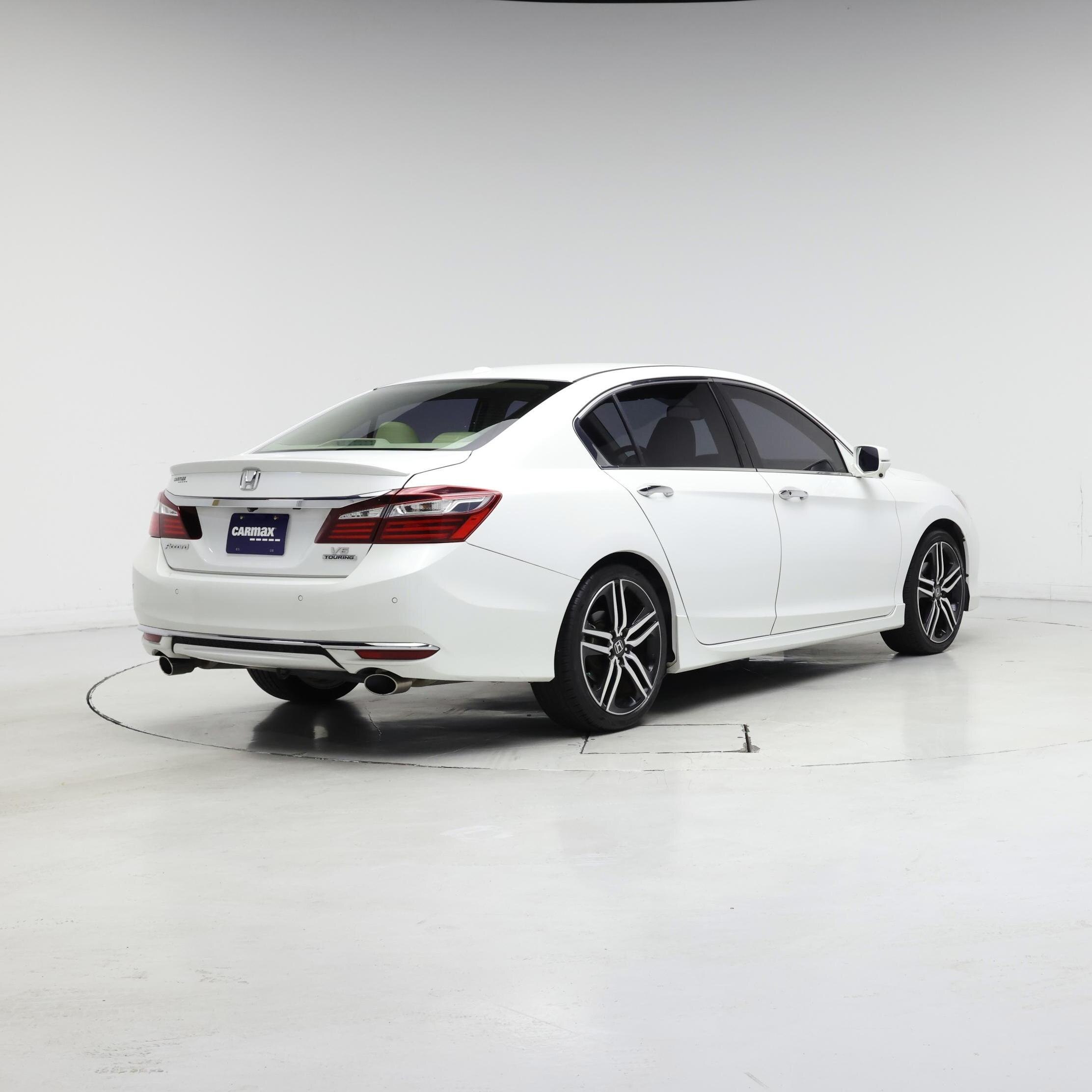 Thumbnail: 2017 Honda Accord - 8