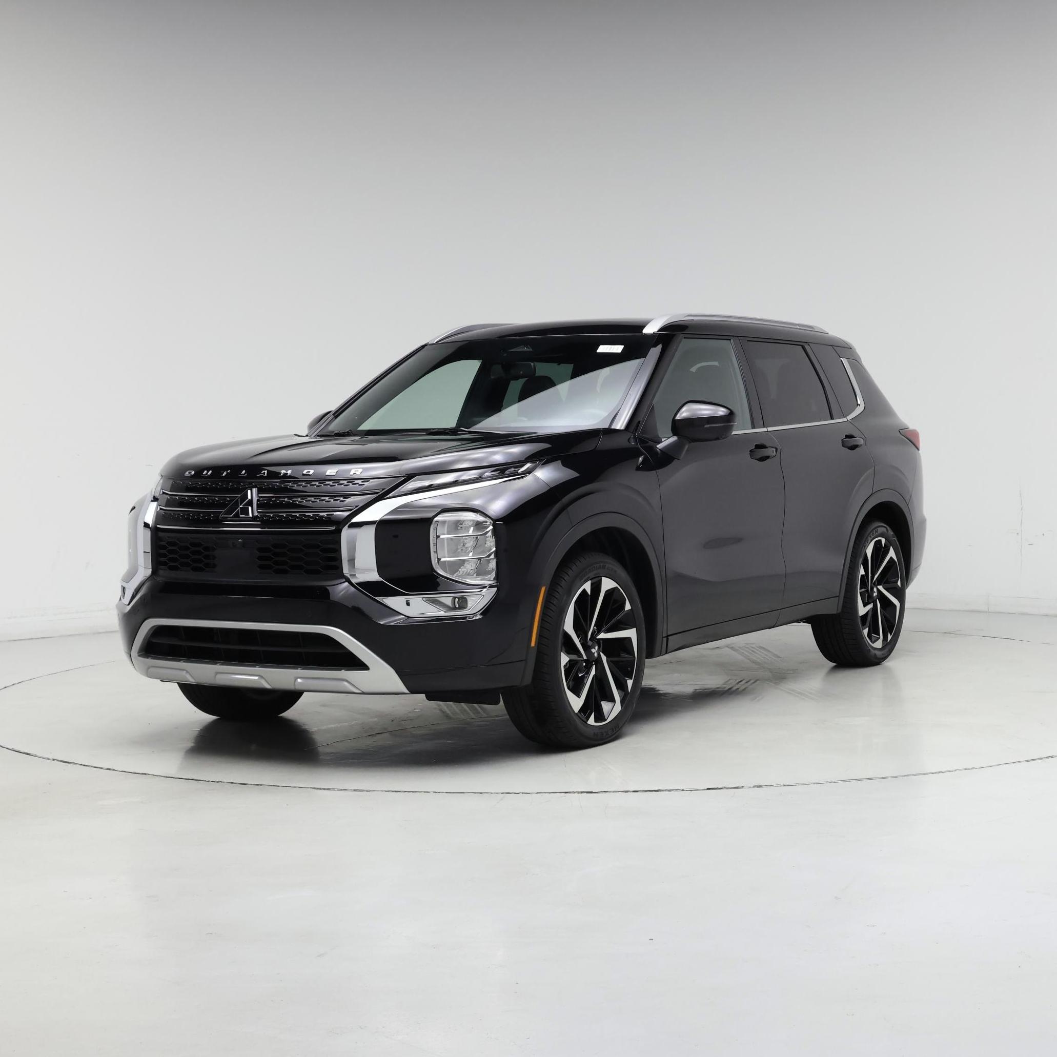 Thumbnail: 2022 Mitsubishi Outlander - 4