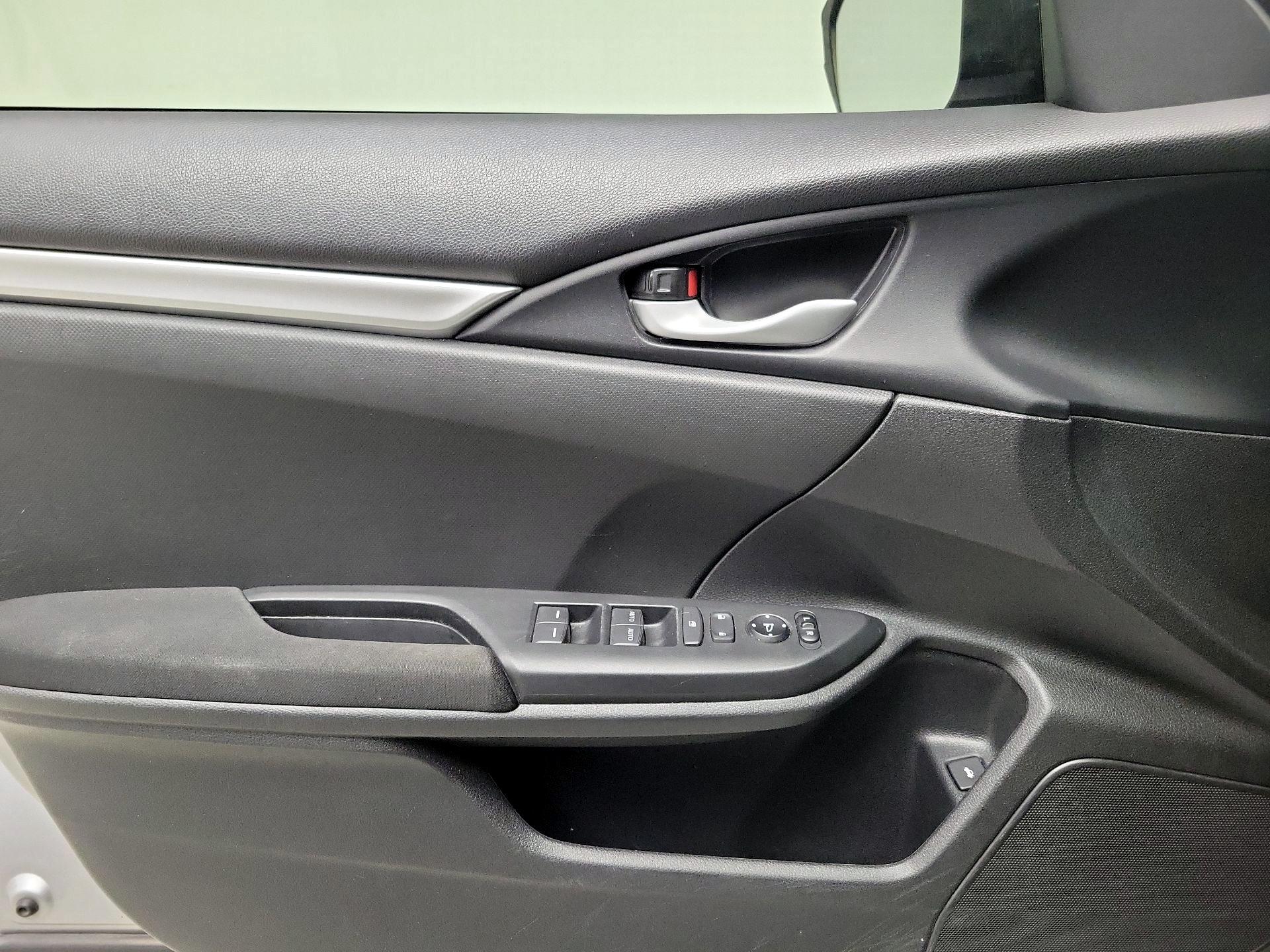 Thumbnail: 2018 Honda Civic - 12