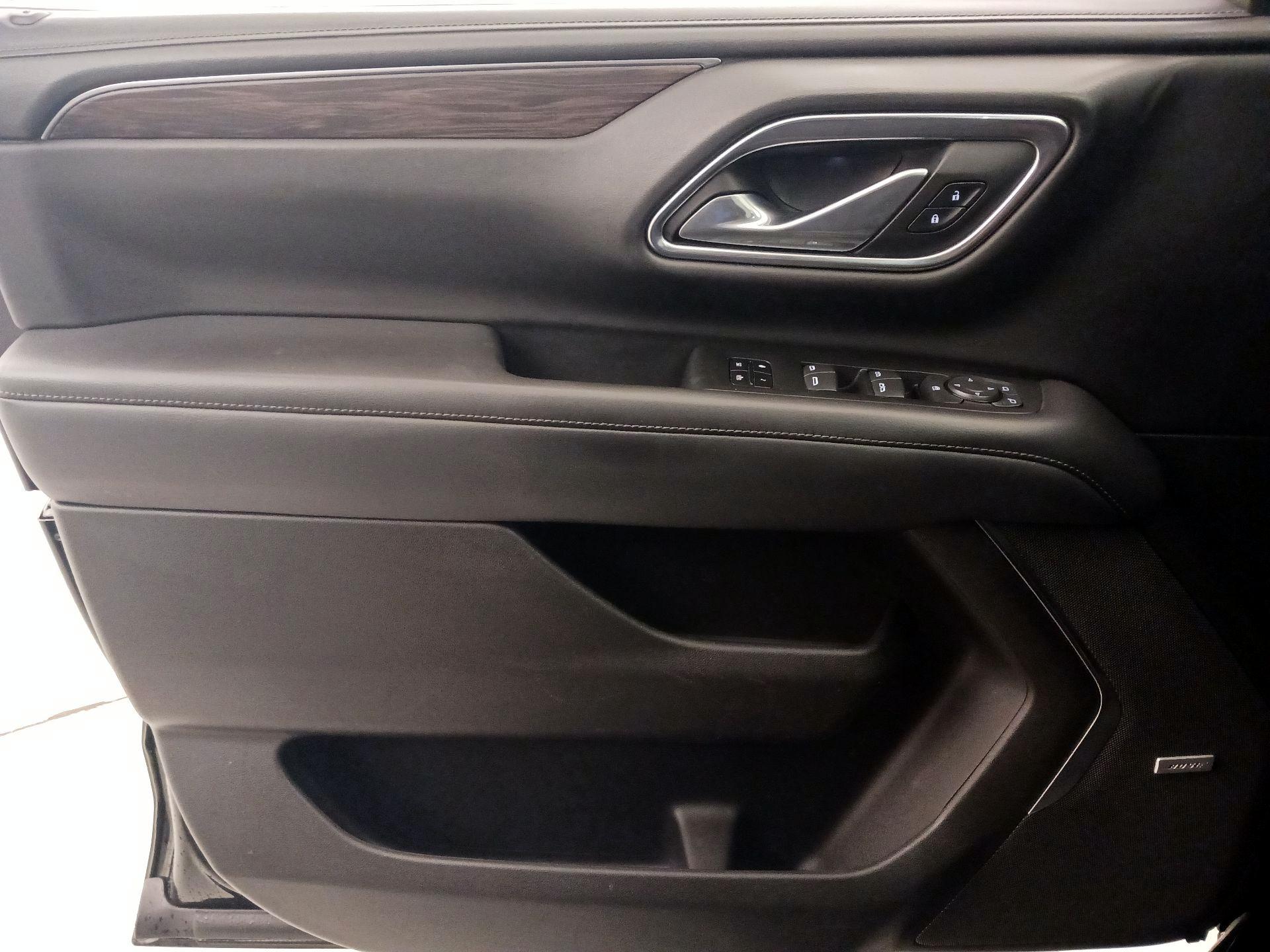 Thumbnail: 2021 Chevrolet Suburban - 12