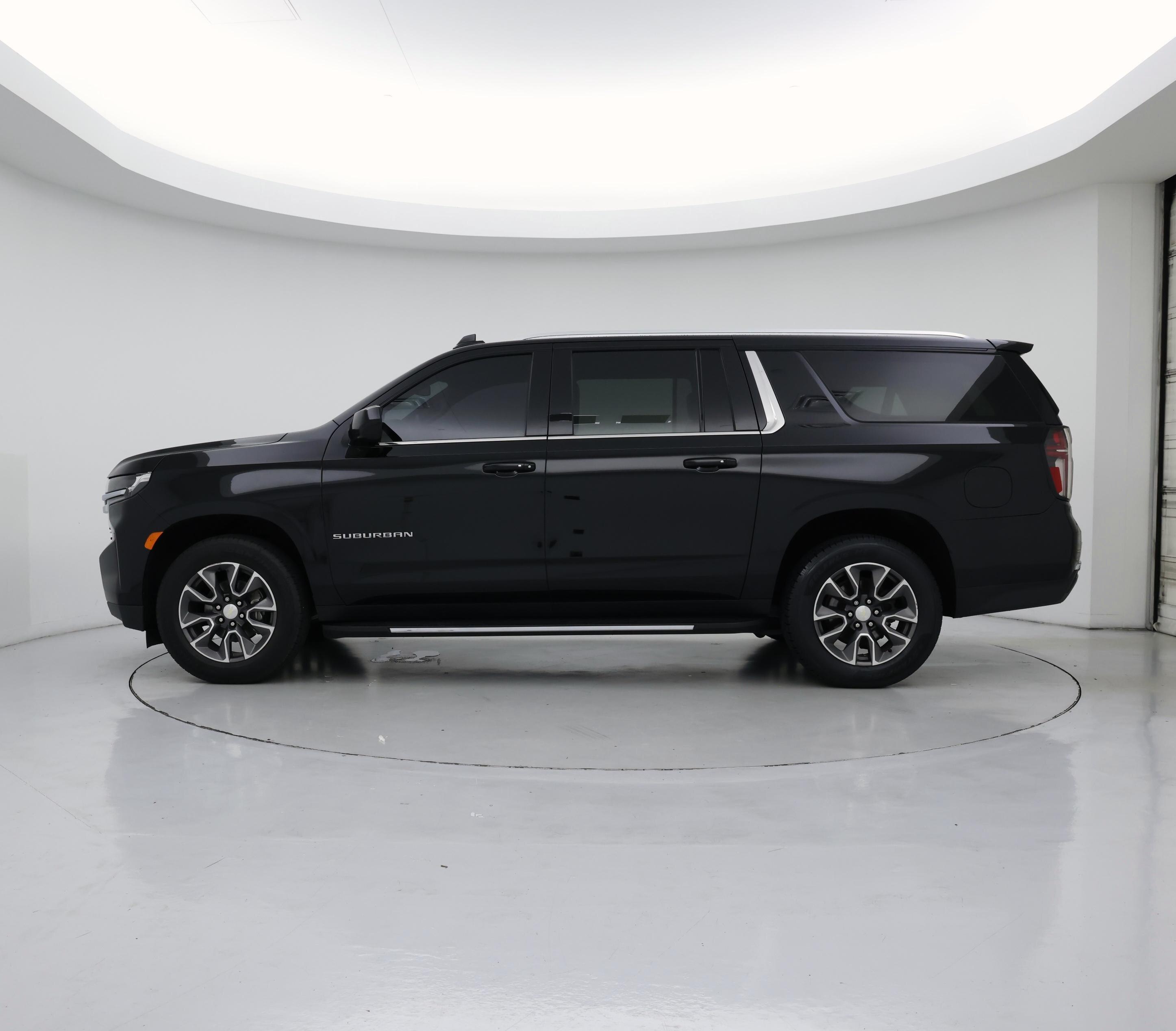 Thumbnail: 2021 Chevrolet Suburban - 3