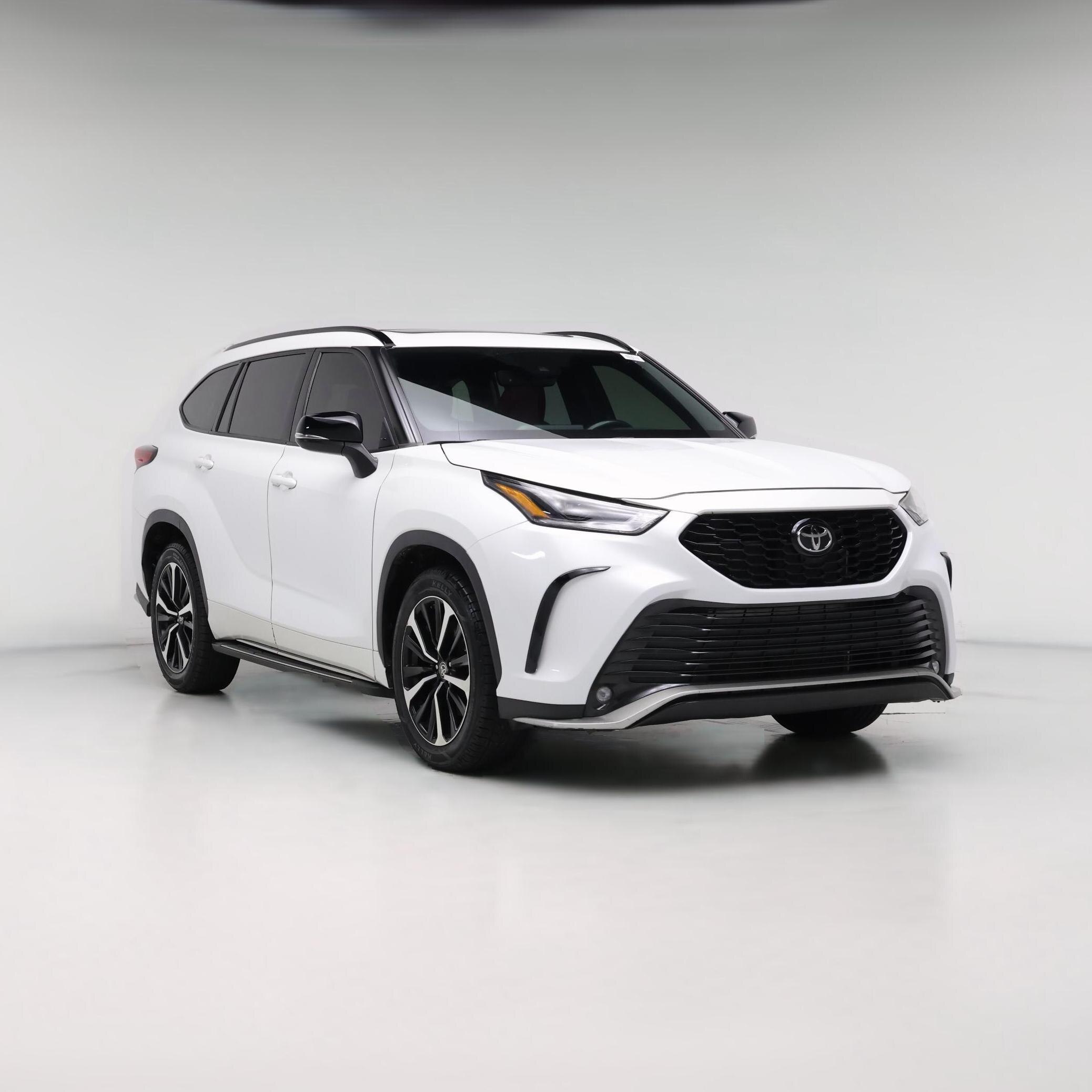 Thumbnail: 2022 Toyota Highlander - 1