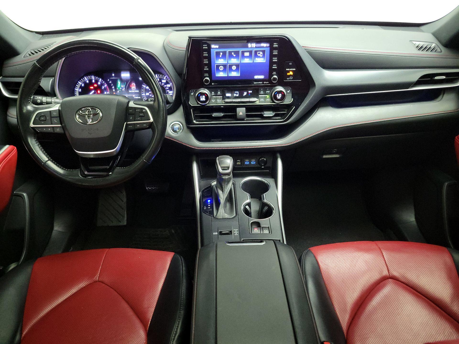 Thumbnail: 2022 Toyota Highlander - 9