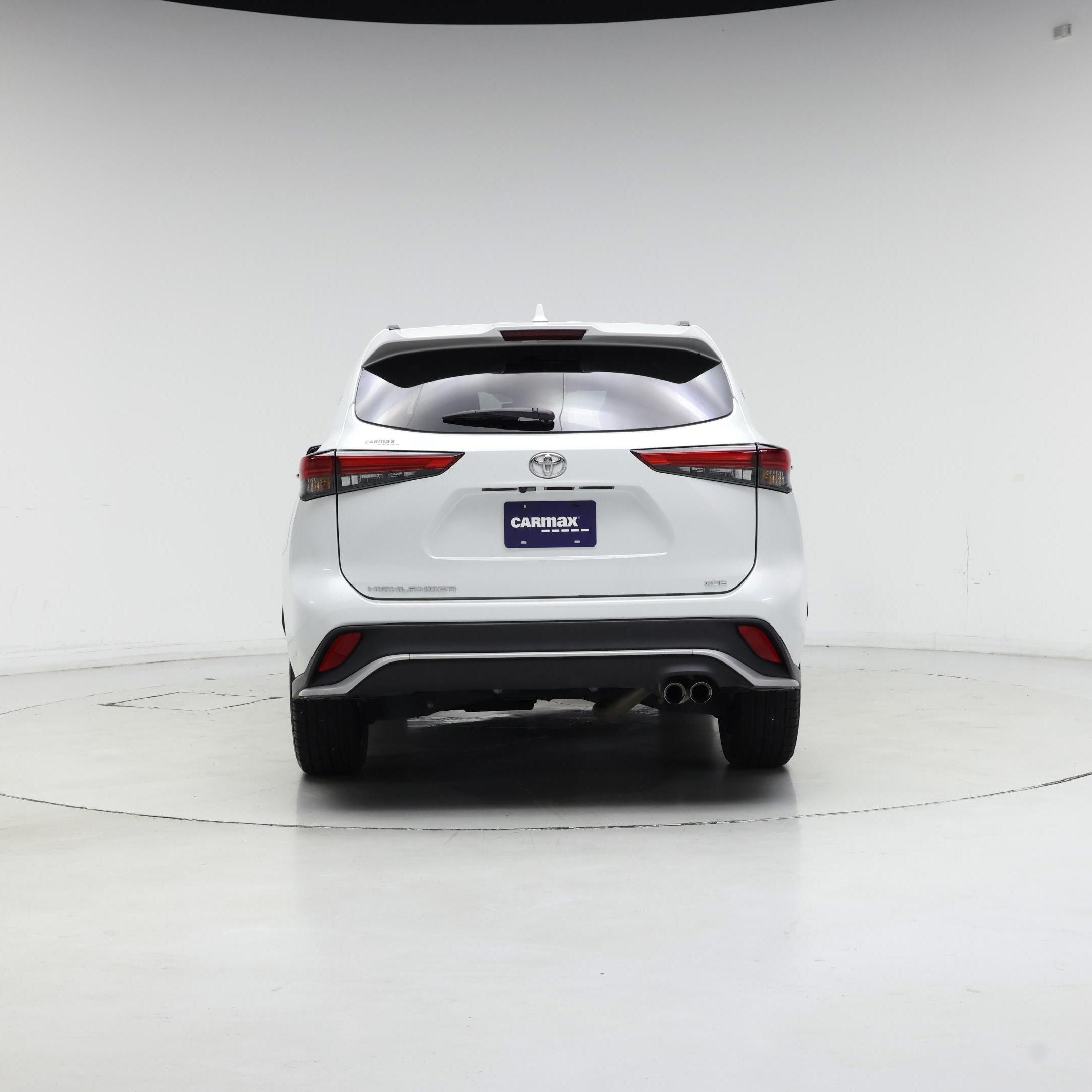 Thumbnail: 2022 Toyota Highlander - 6