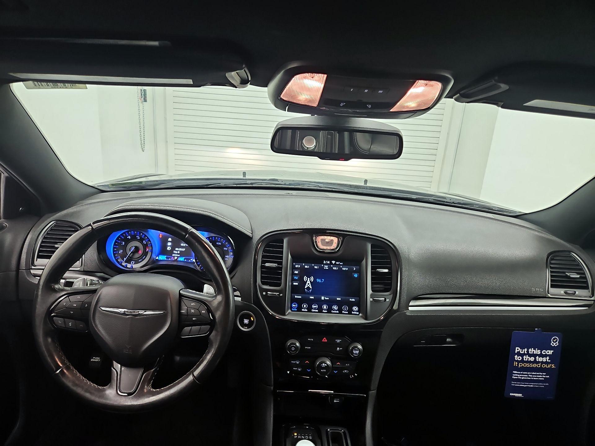 Thumbnail: 2019 Chrysler 300 - 9