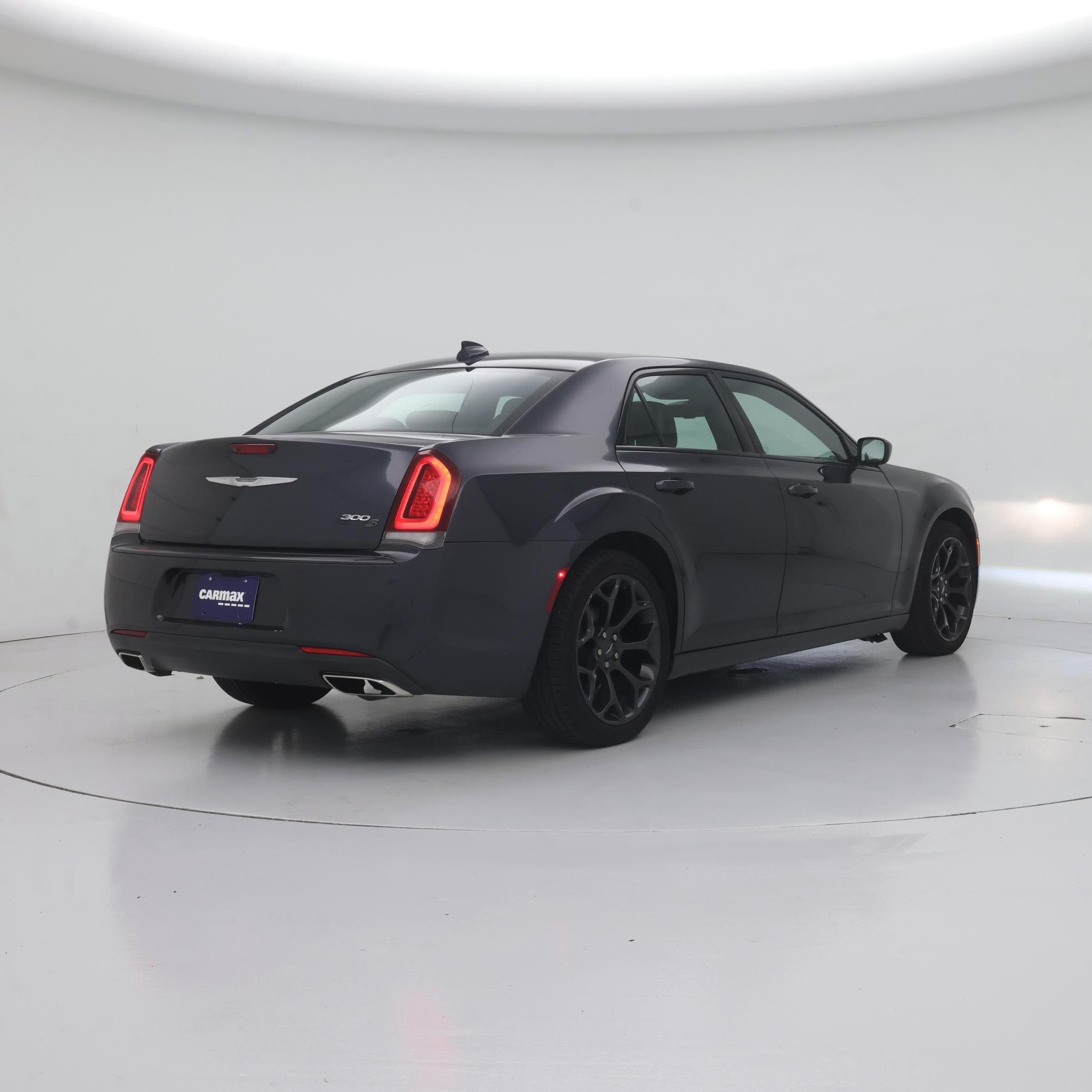 Thumbnail: 2019 Chrysler 300 - 8