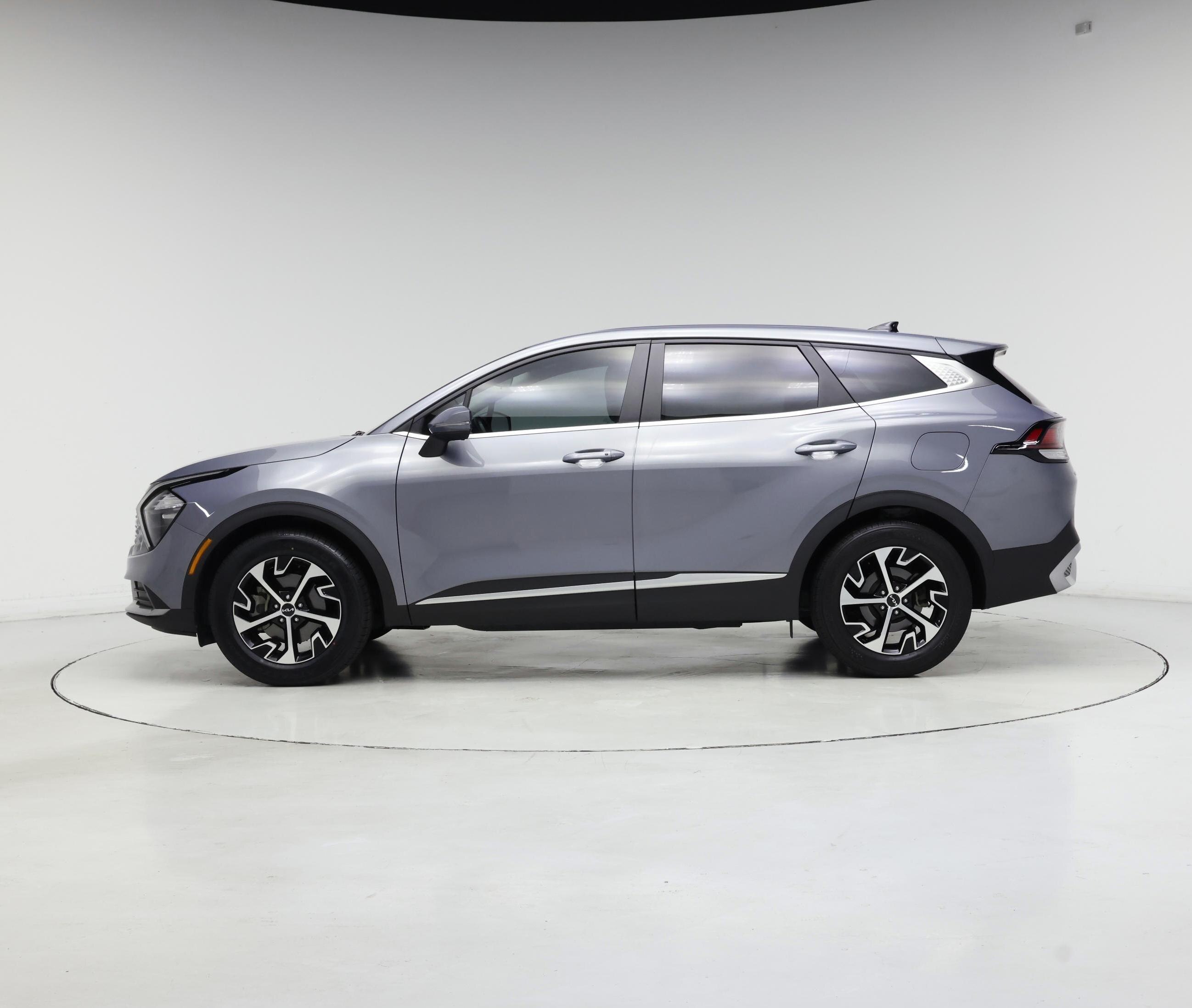 Thumbnail: 2023 Kia Sportage - 3