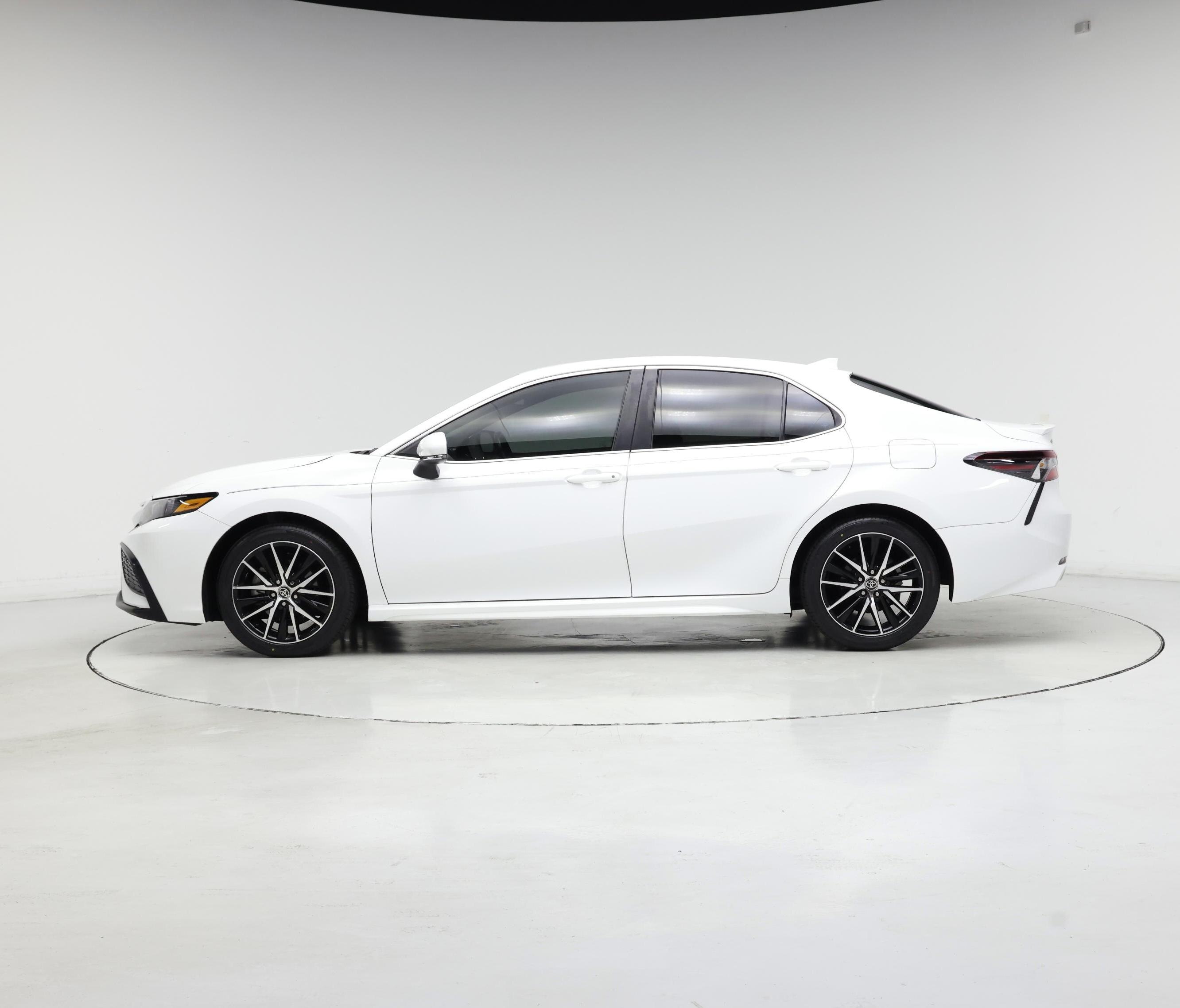 Thumbnail: 2023 Toyota Camry - 3
