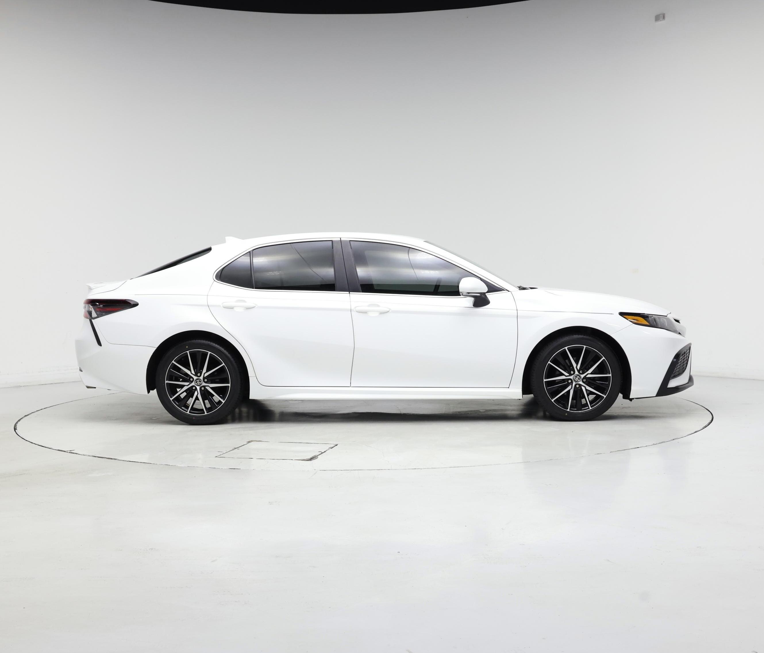 Thumbnail: 2023 Toyota Camry - 7
