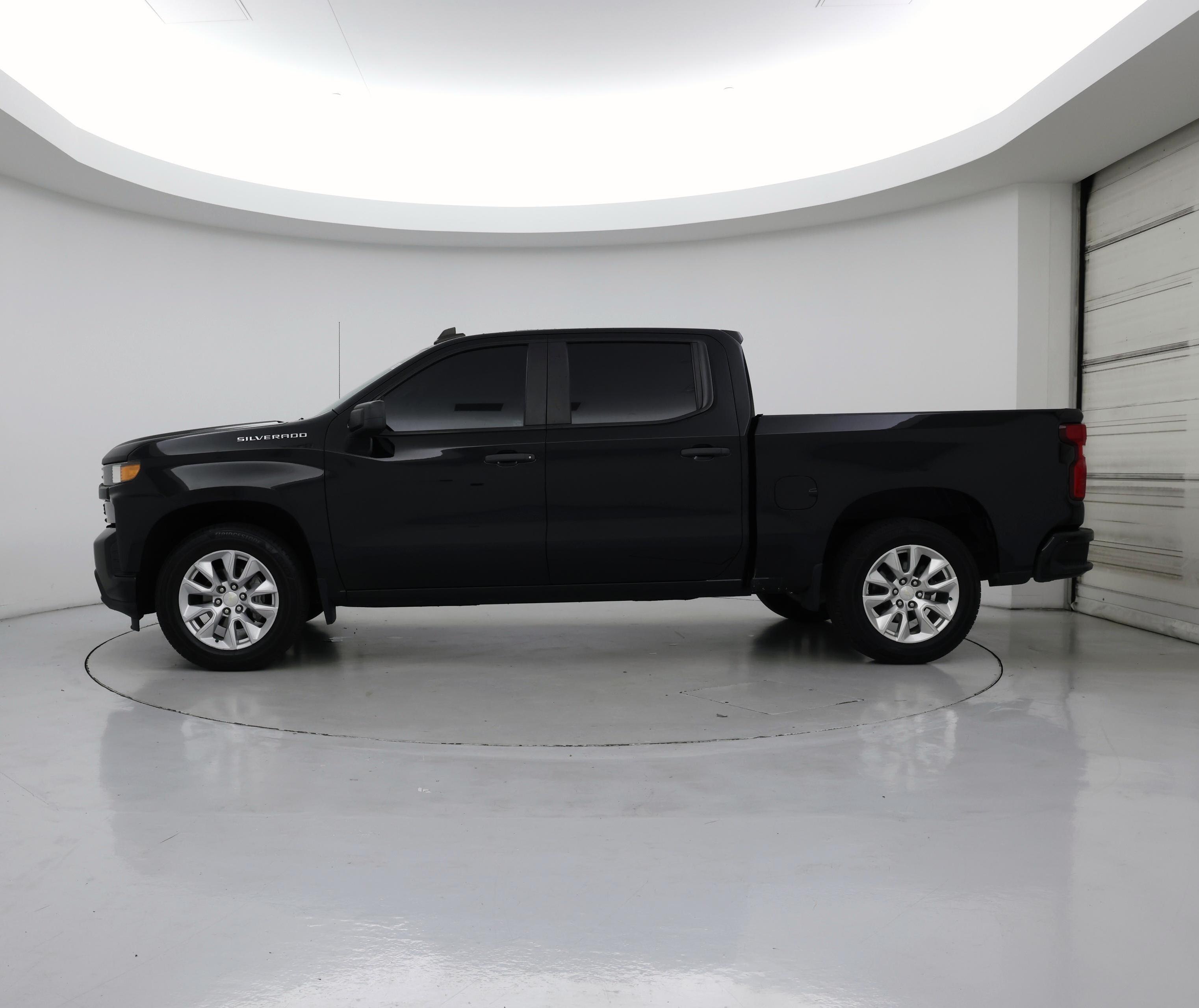 Thumbnail: 2020 Chevrolet Silverado 1500 - 3