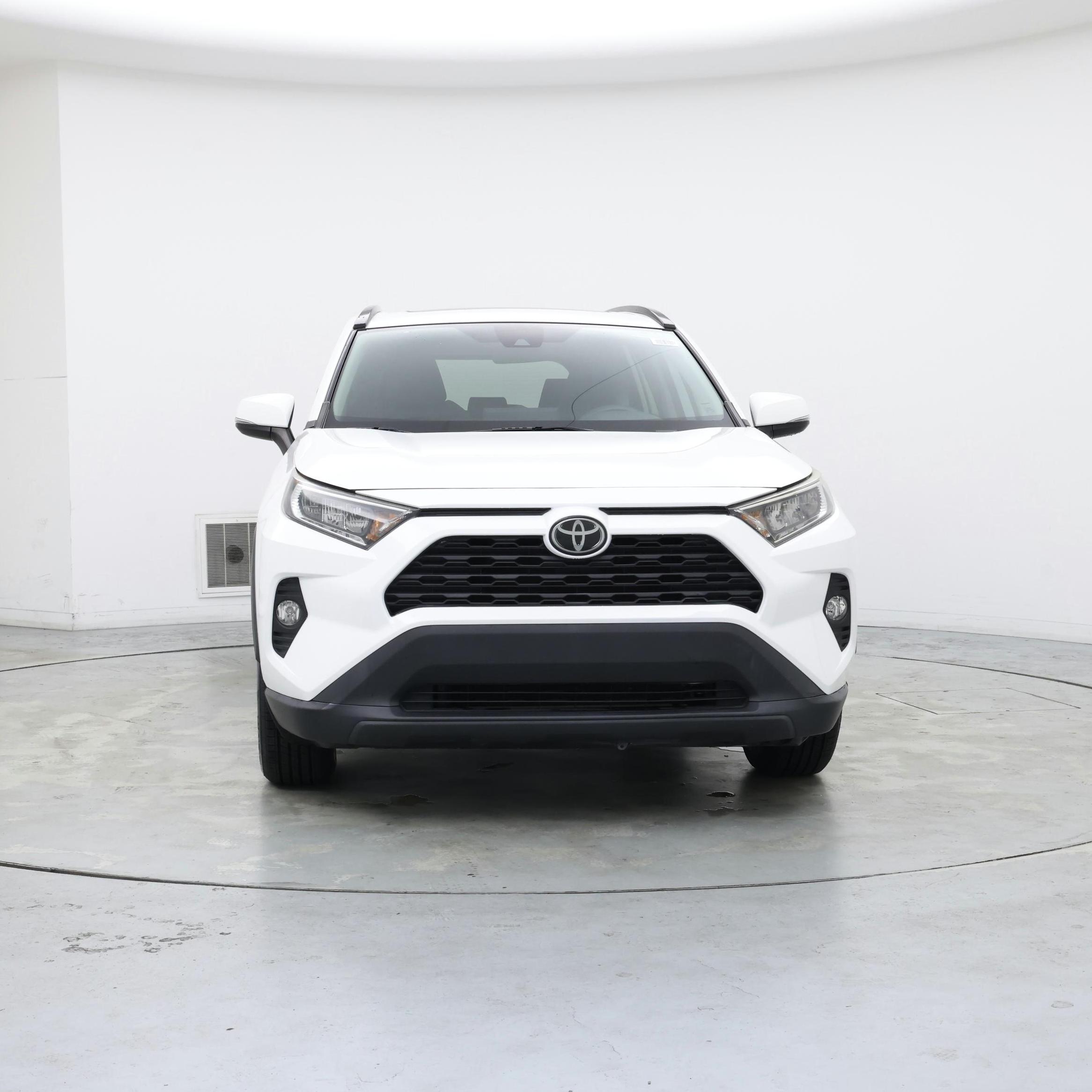 Thumbnail: 2019 Toyota RAV4 - 5