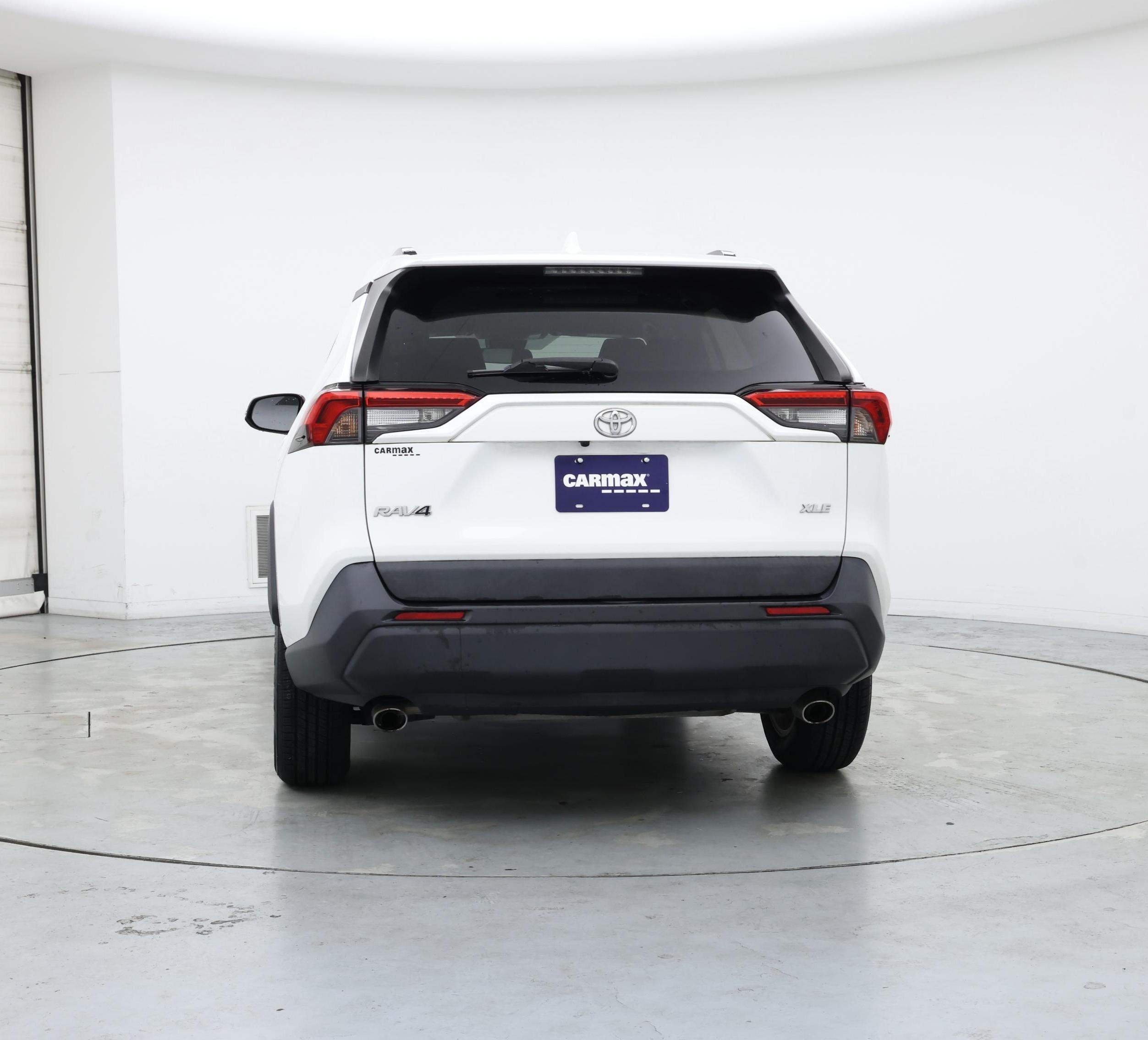 Thumbnail: 2019 Toyota RAV4 - 6