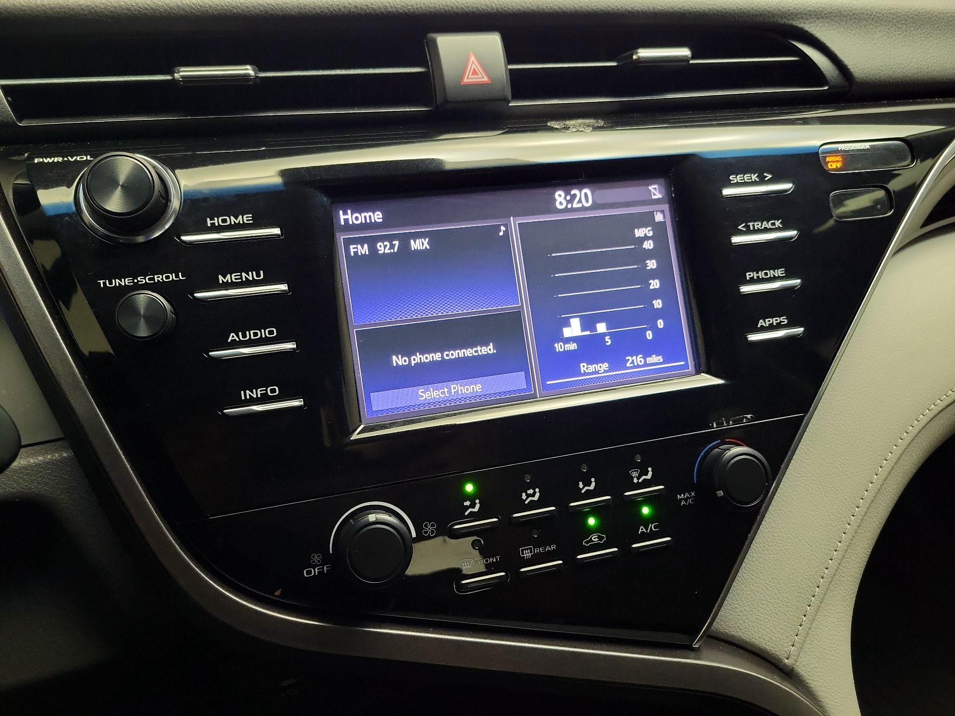 Thumbnail: 2018 Toyota Camry - 15