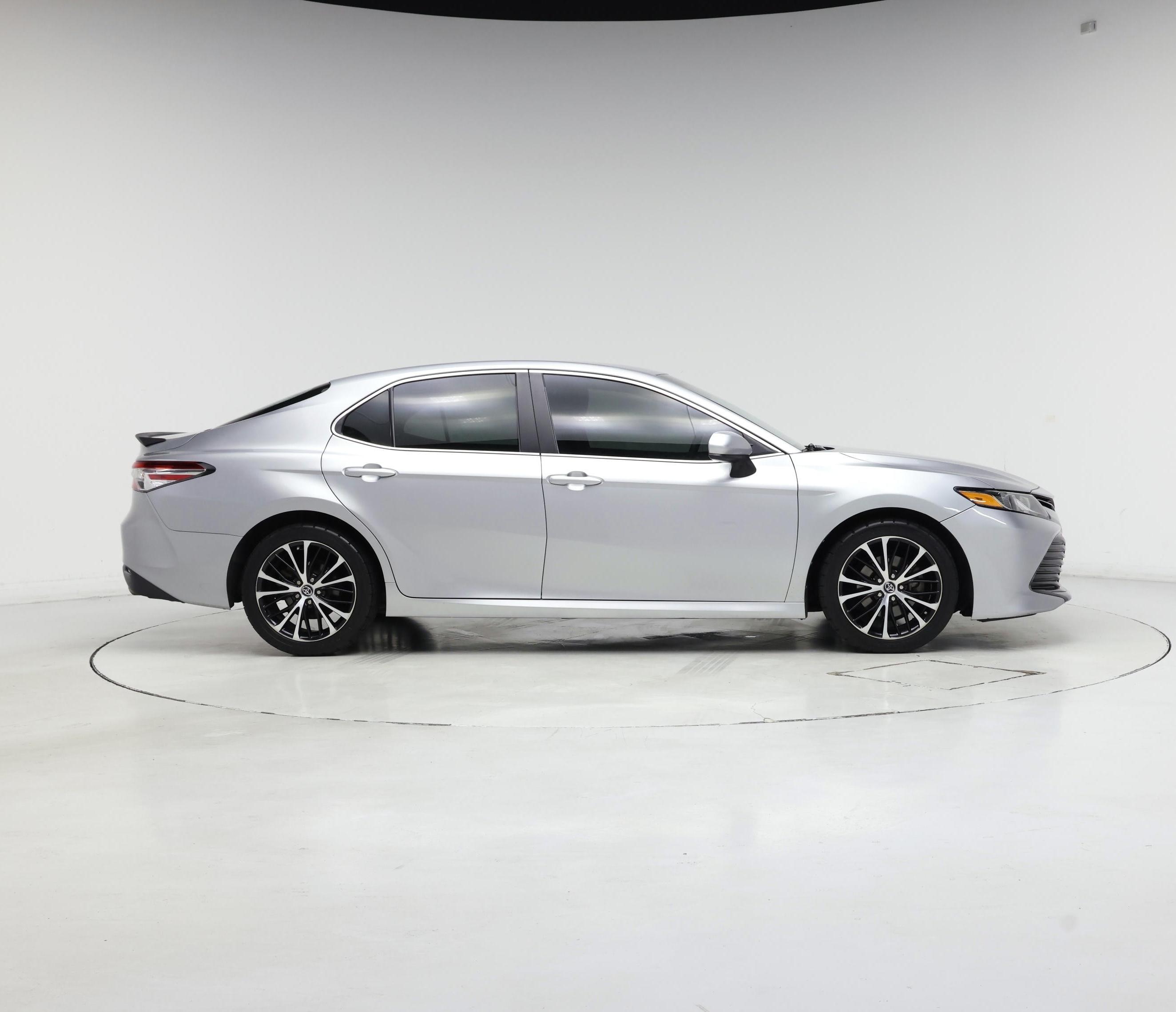 Thumbnail: 2018 Toyota Camry - 7