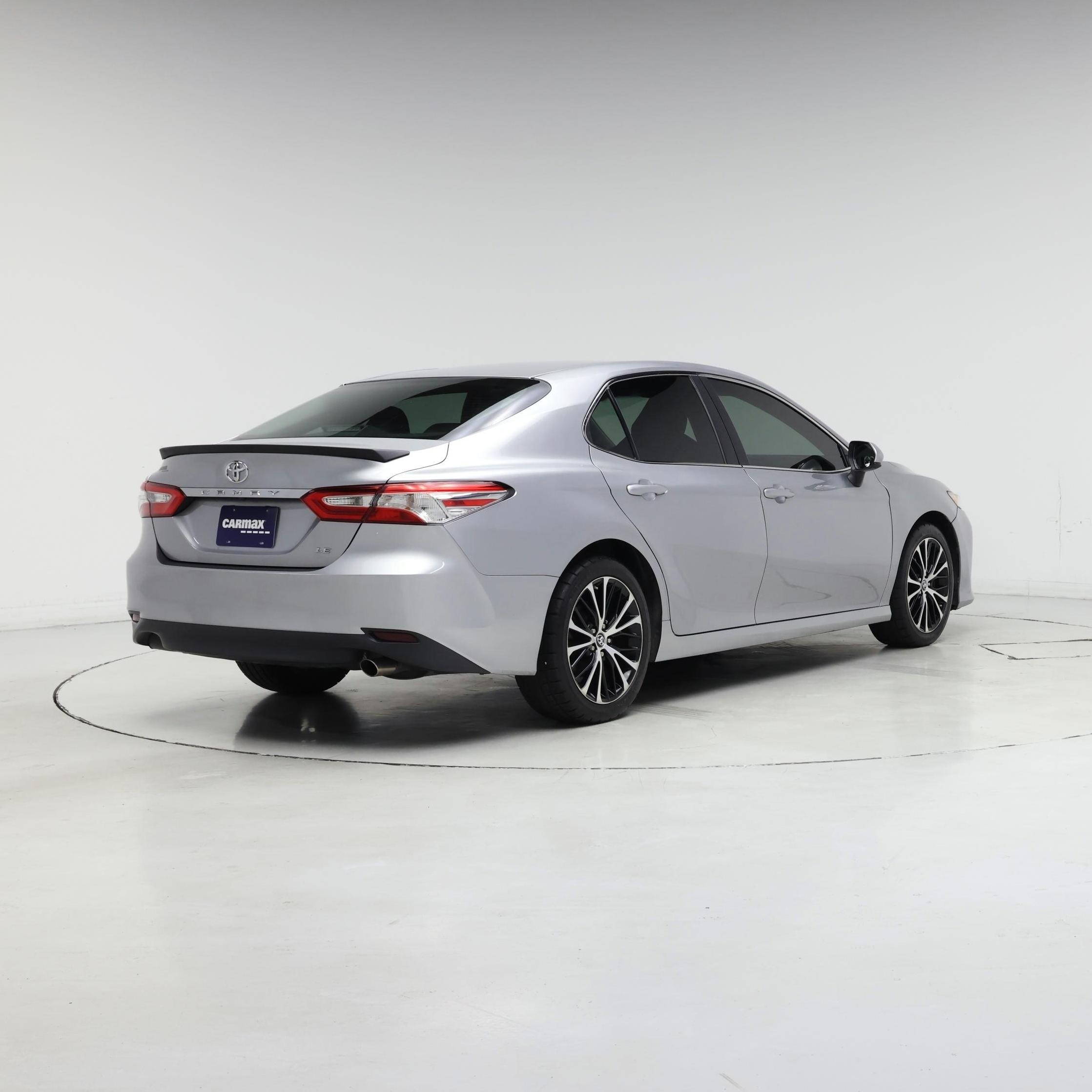 Thumbnail: 2018 Toyota Camry - 8