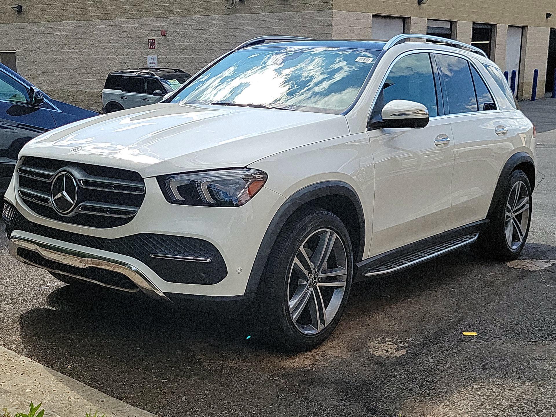 Thumbnail: 2022 Mercedes-Benz GLE - 3