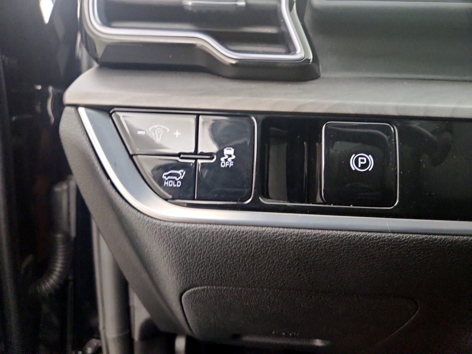 Thumbnail: 2023 Kia Sportage - 13