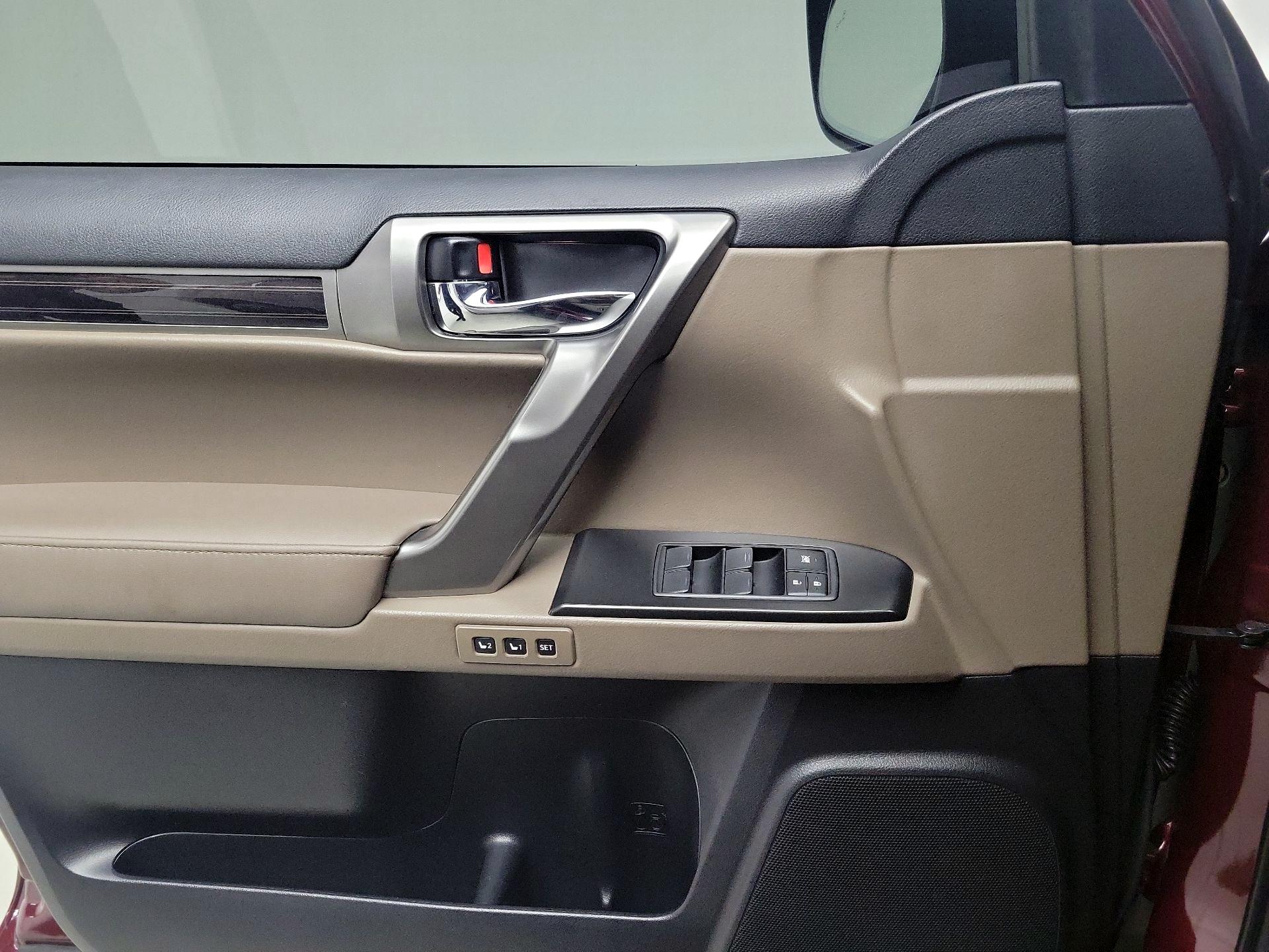 Thumbnail: 2022 Lexus GX - 12