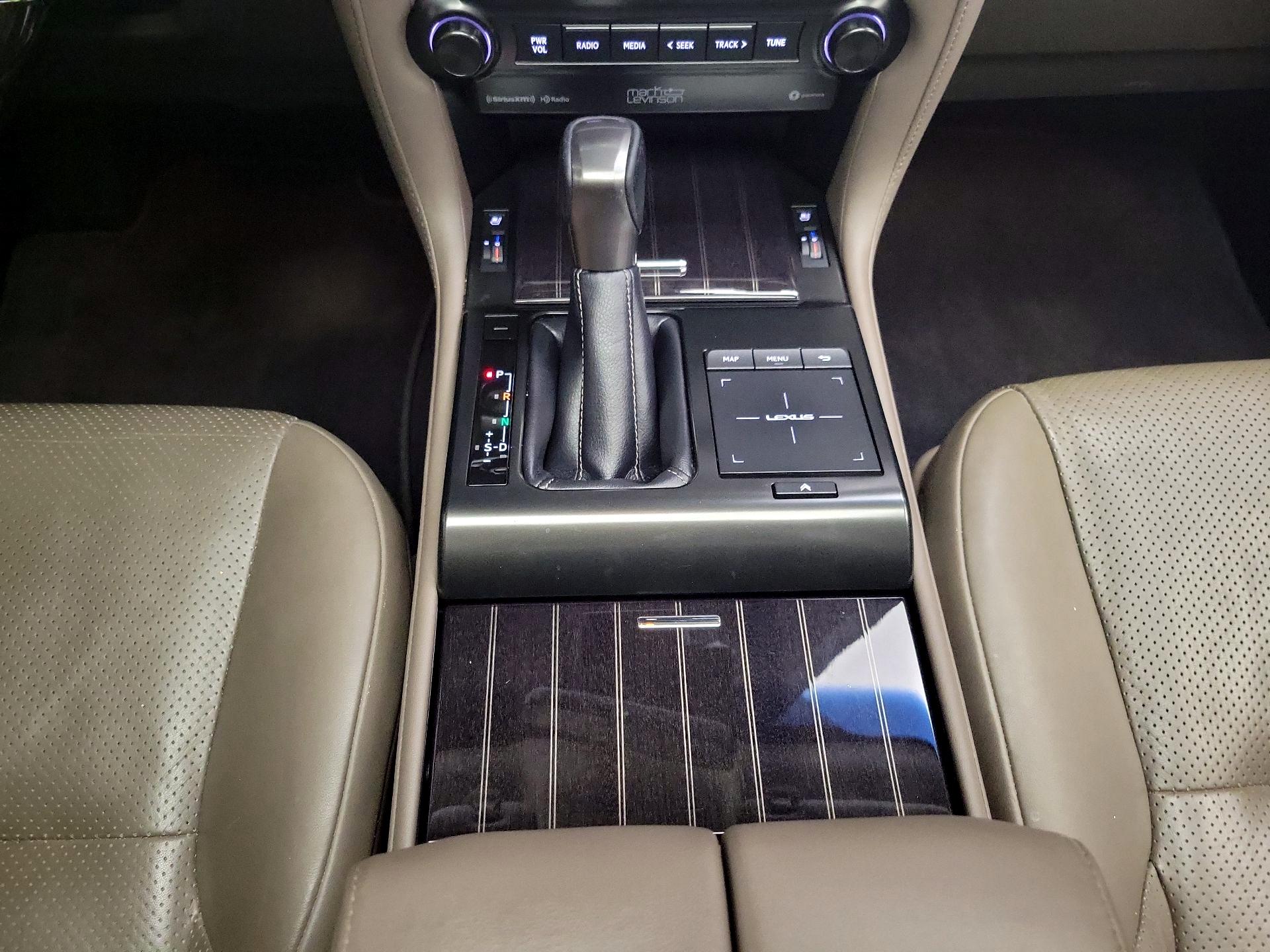 Thumbnail: 2022 Lexus GX - 18
