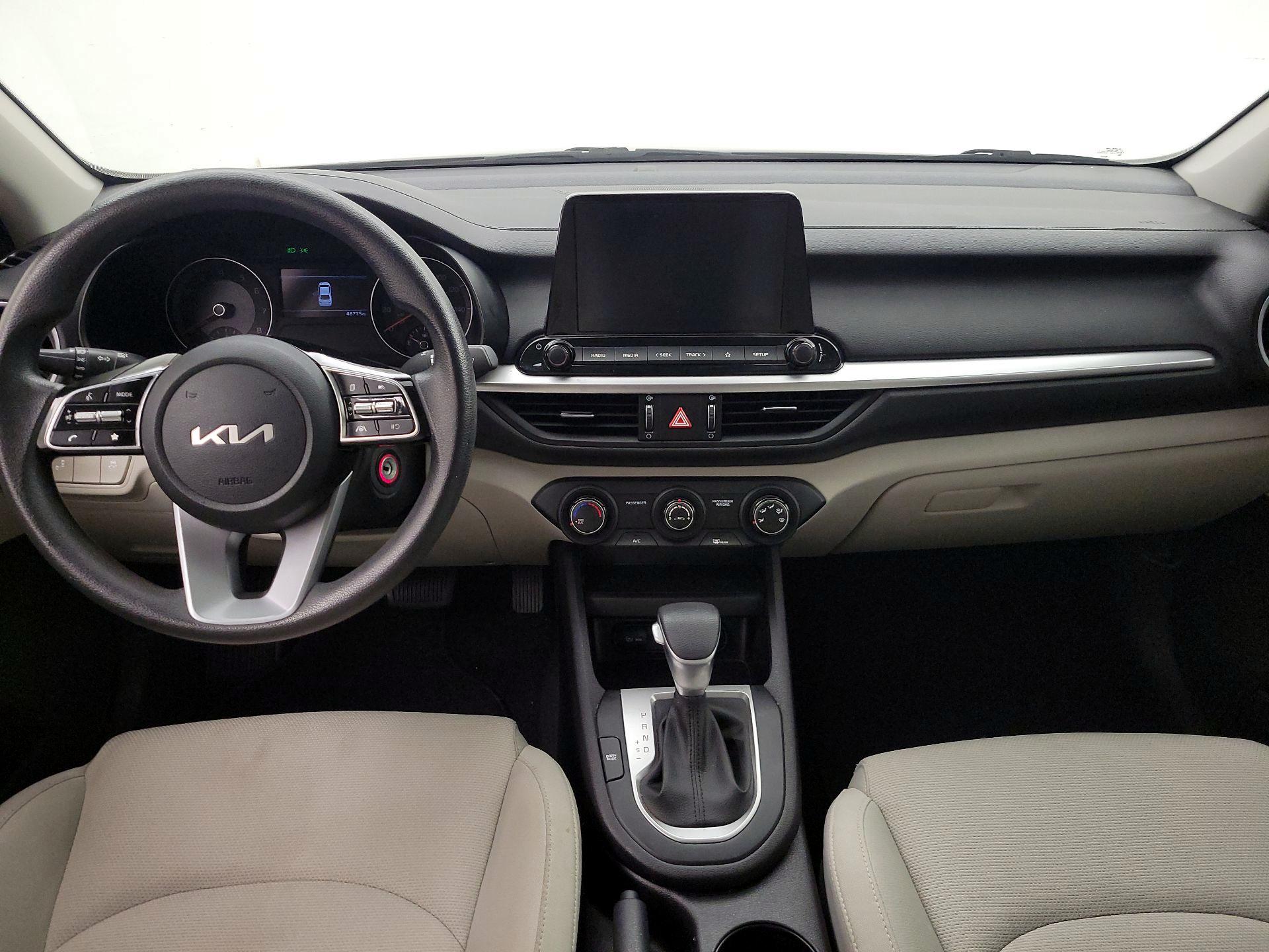Thumbnail: 2022 Kia Forte - 9
