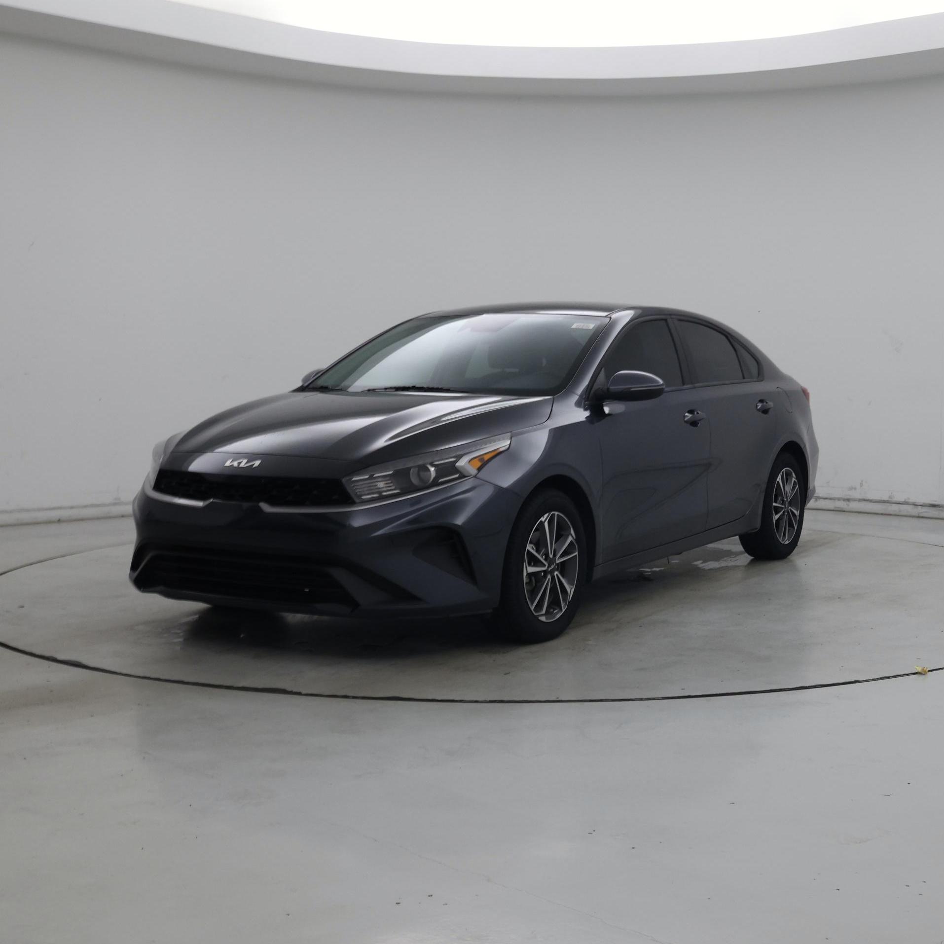 Thumbnail: 2022 Kia Forte - 4