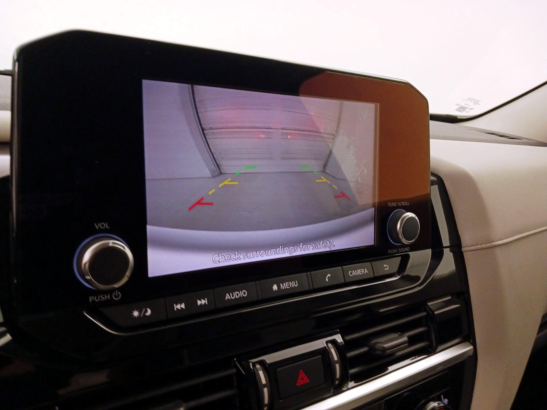 Thumbnail: 2022 Nissan Pathfinder - 14