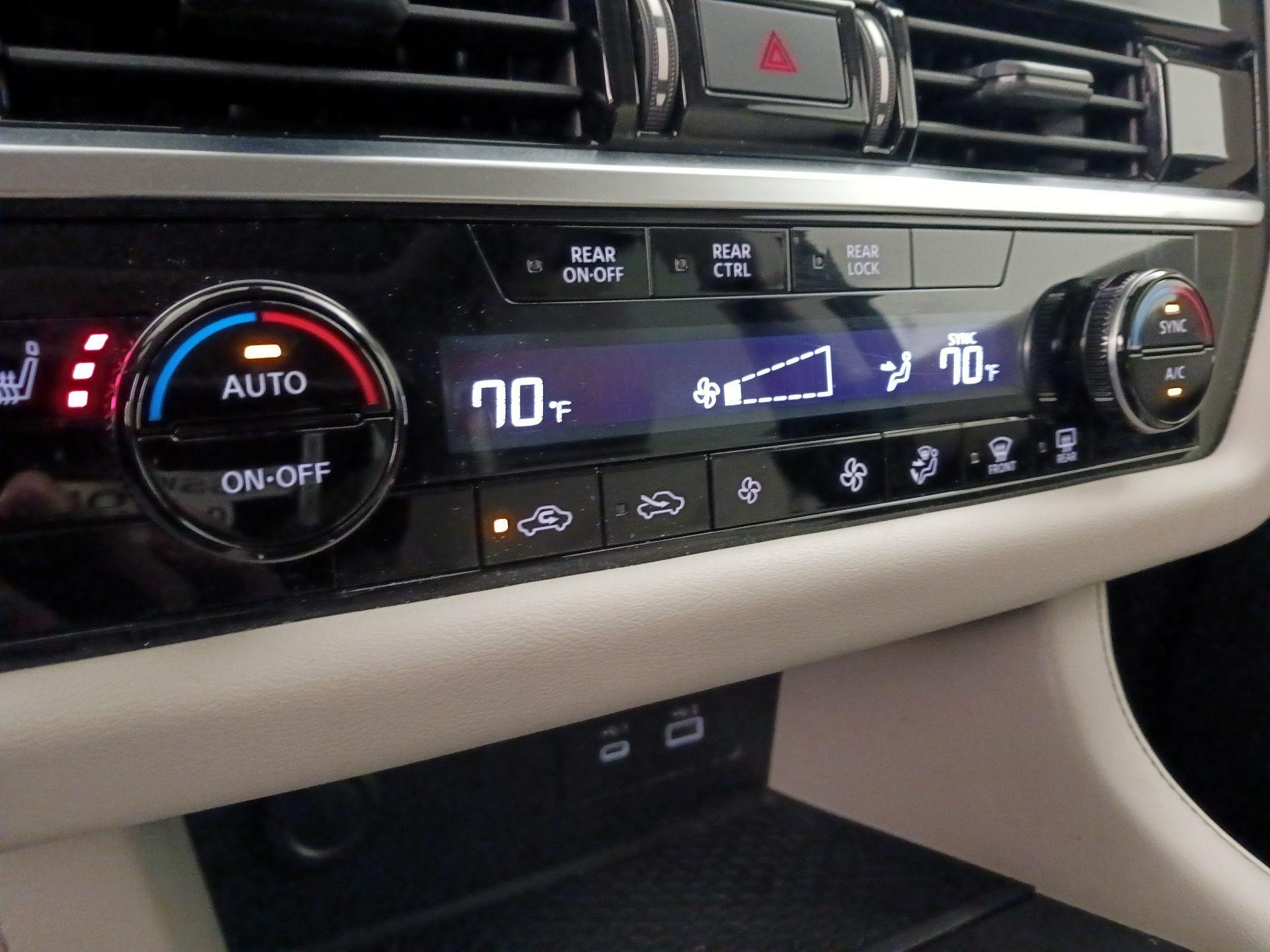 Thumbnail: 2022 Nissan Pathfinder - 16