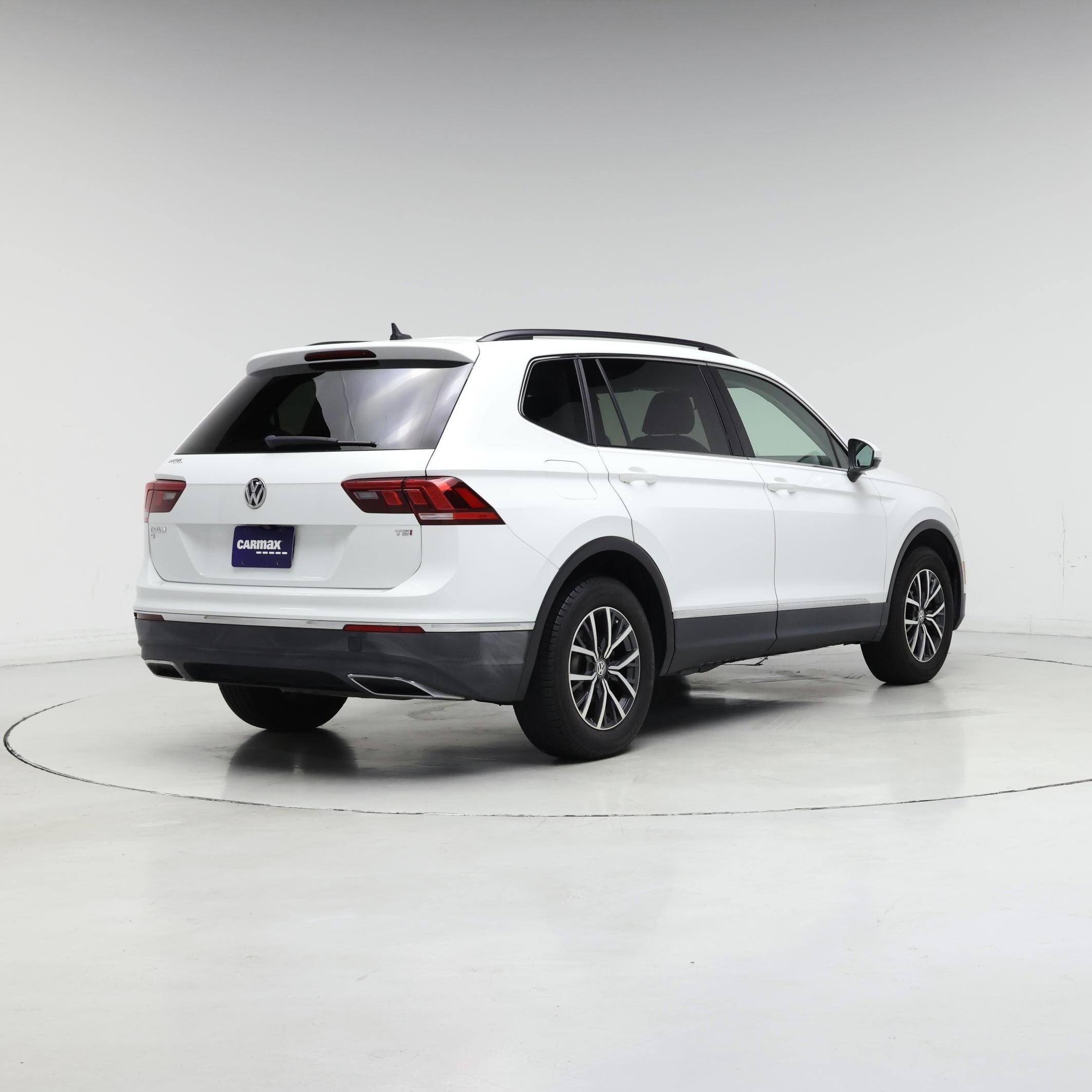 Thumbnail: 2018 Volkswagen Tiguan - 8