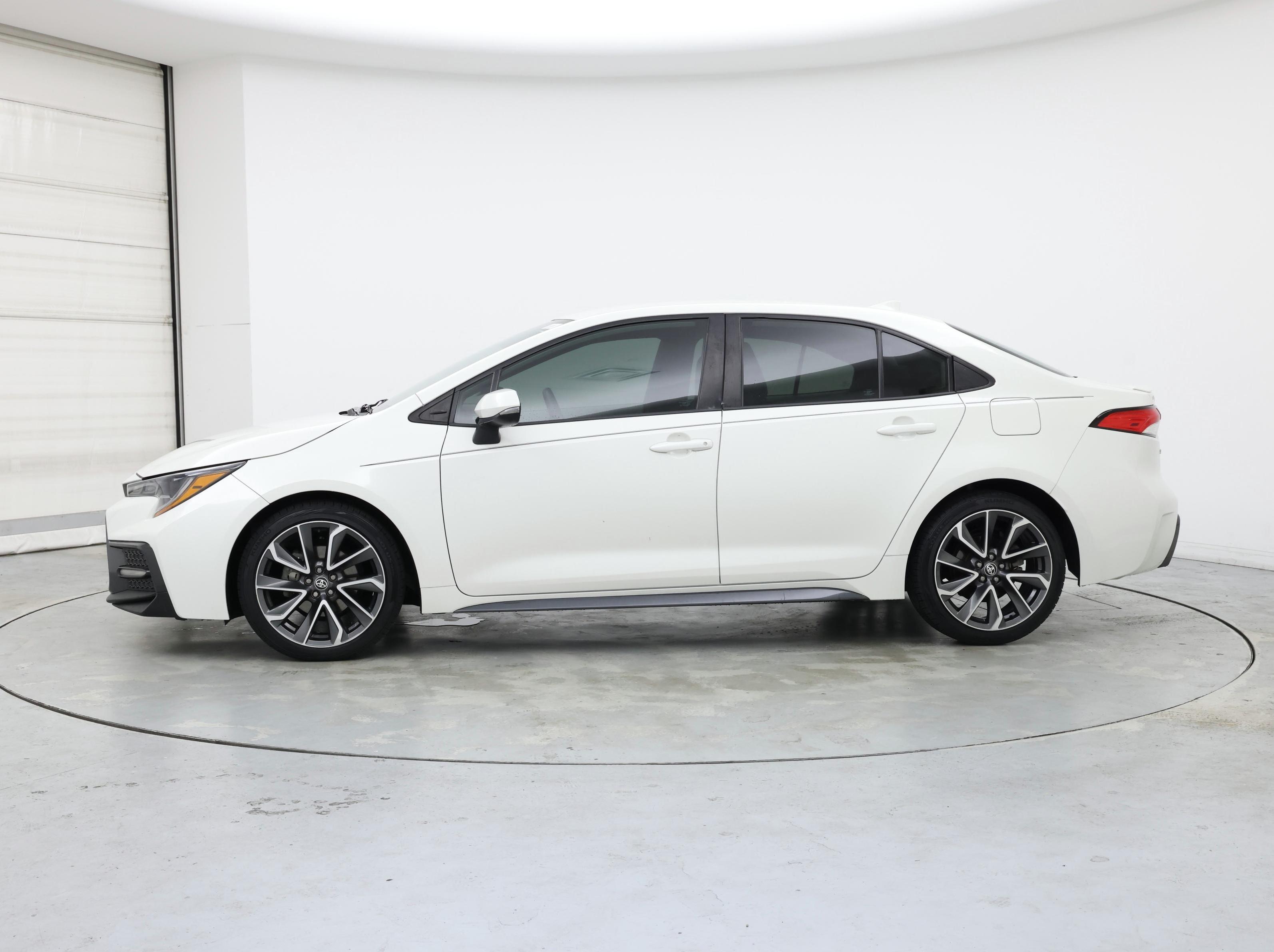 Thumbnail: 2021 Toyota Corolla - 3