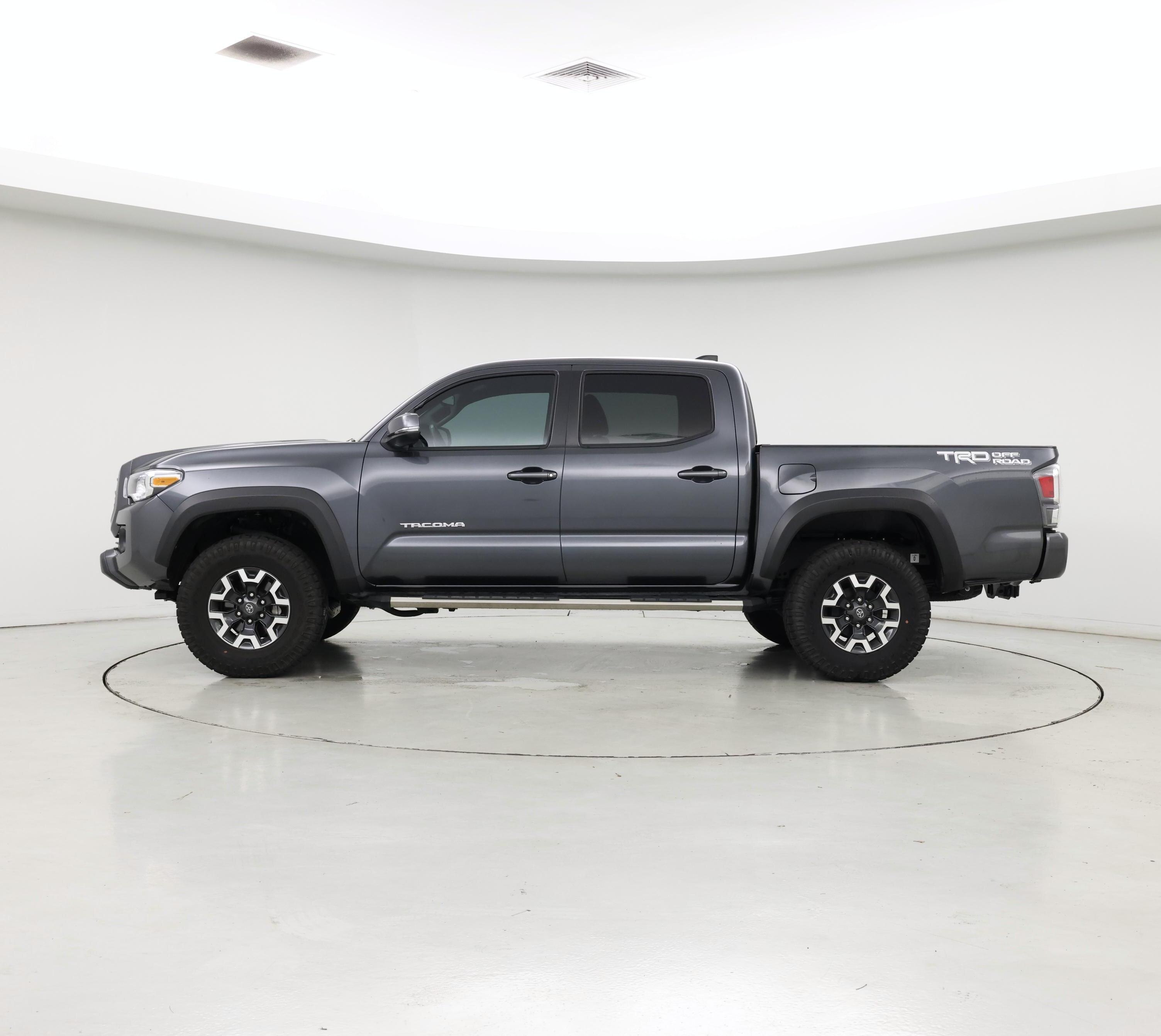 Thumbnail: 2023 Toyota Tacoma - 3