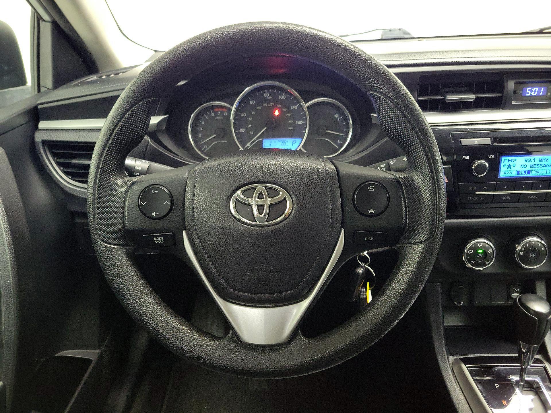 Thumbnail: 2015 Toyota Corolla - 10