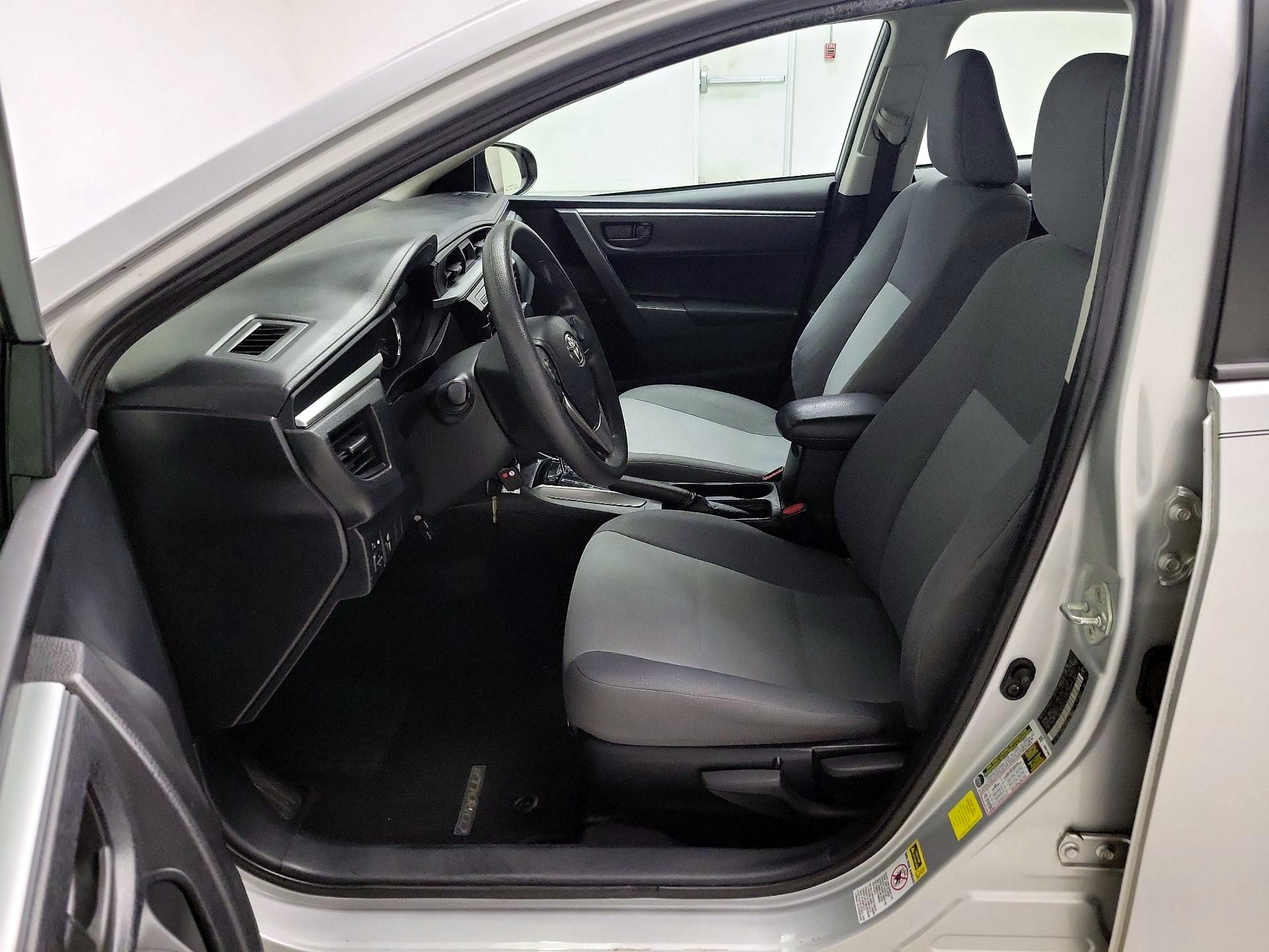 Thumbnail: 2015 Toyota Corolla - 11